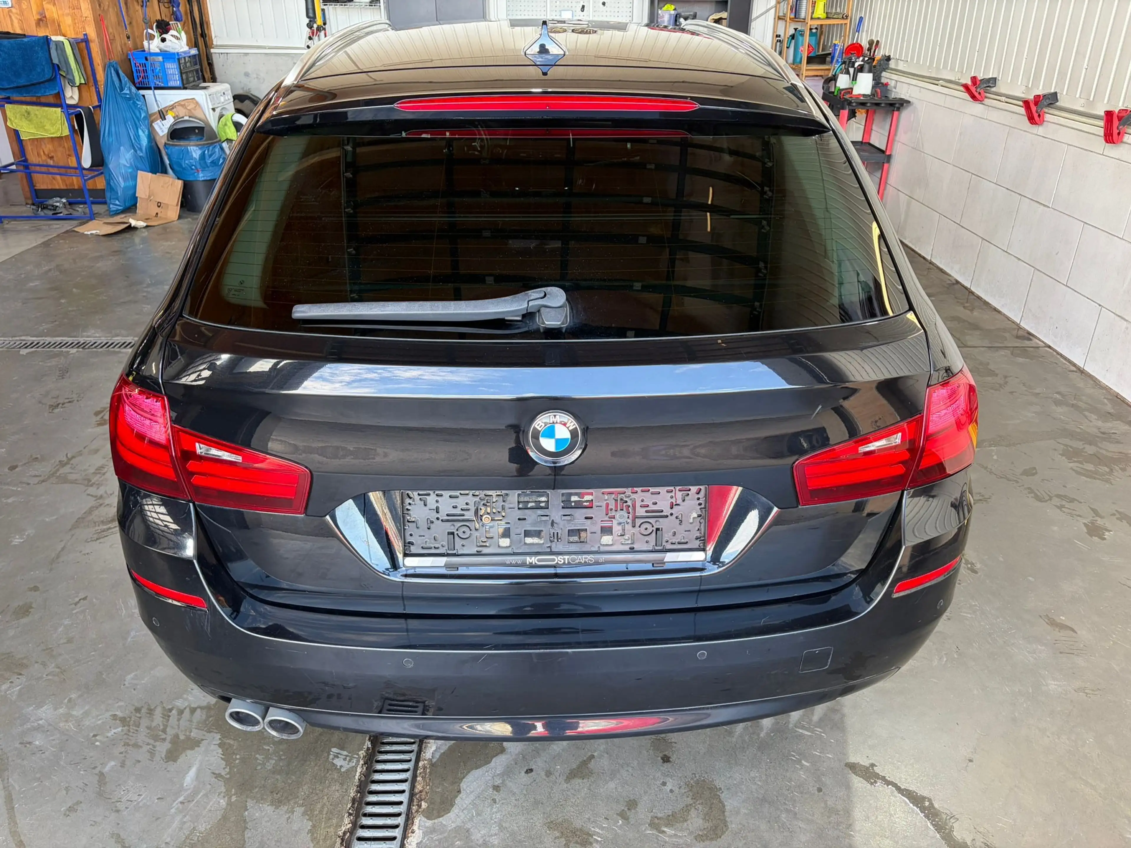 BMW 525 525d xDrive Touring Aut. — photo 2