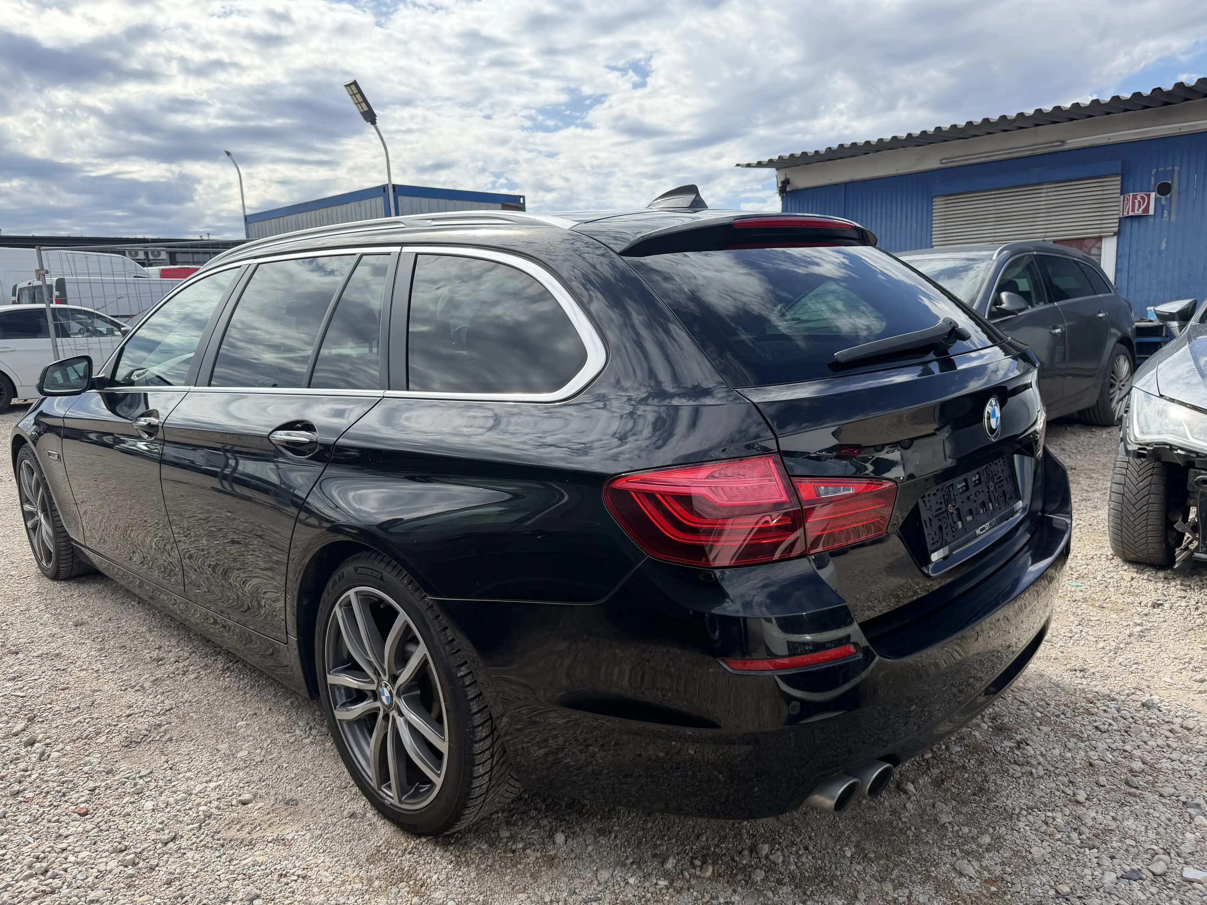 BMW 525 525d xDrive Touring Aut. — photo 14