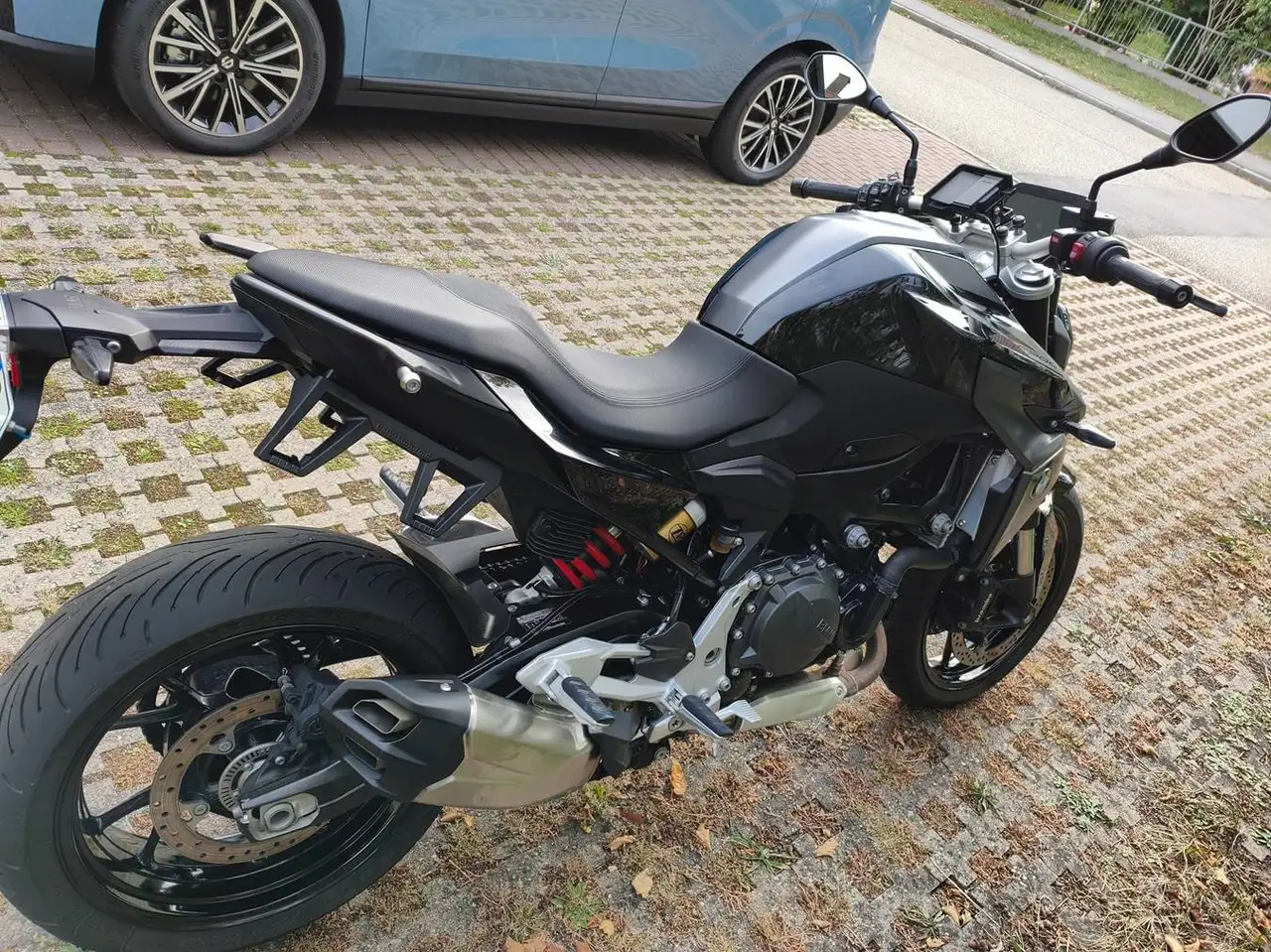 BMW F 900 R