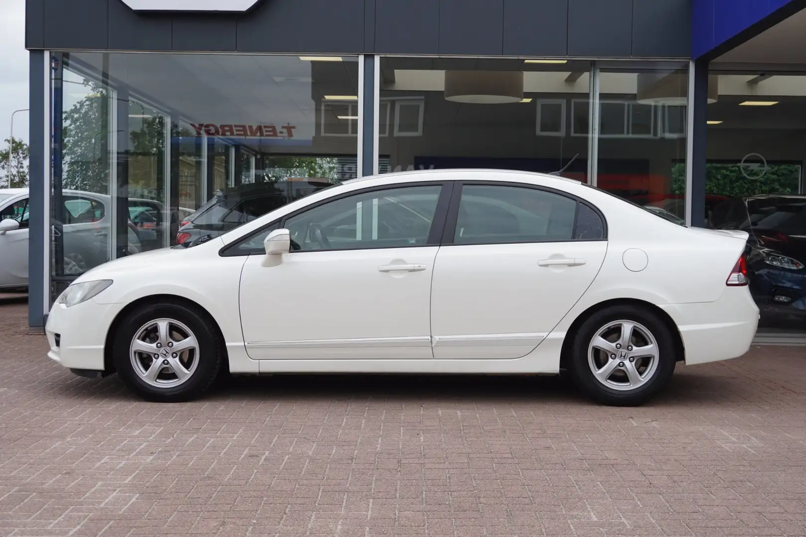 Honda Civic 1.3 Hybrid Elegance Automaat | Airco | Elek. Pakke Wit - 2