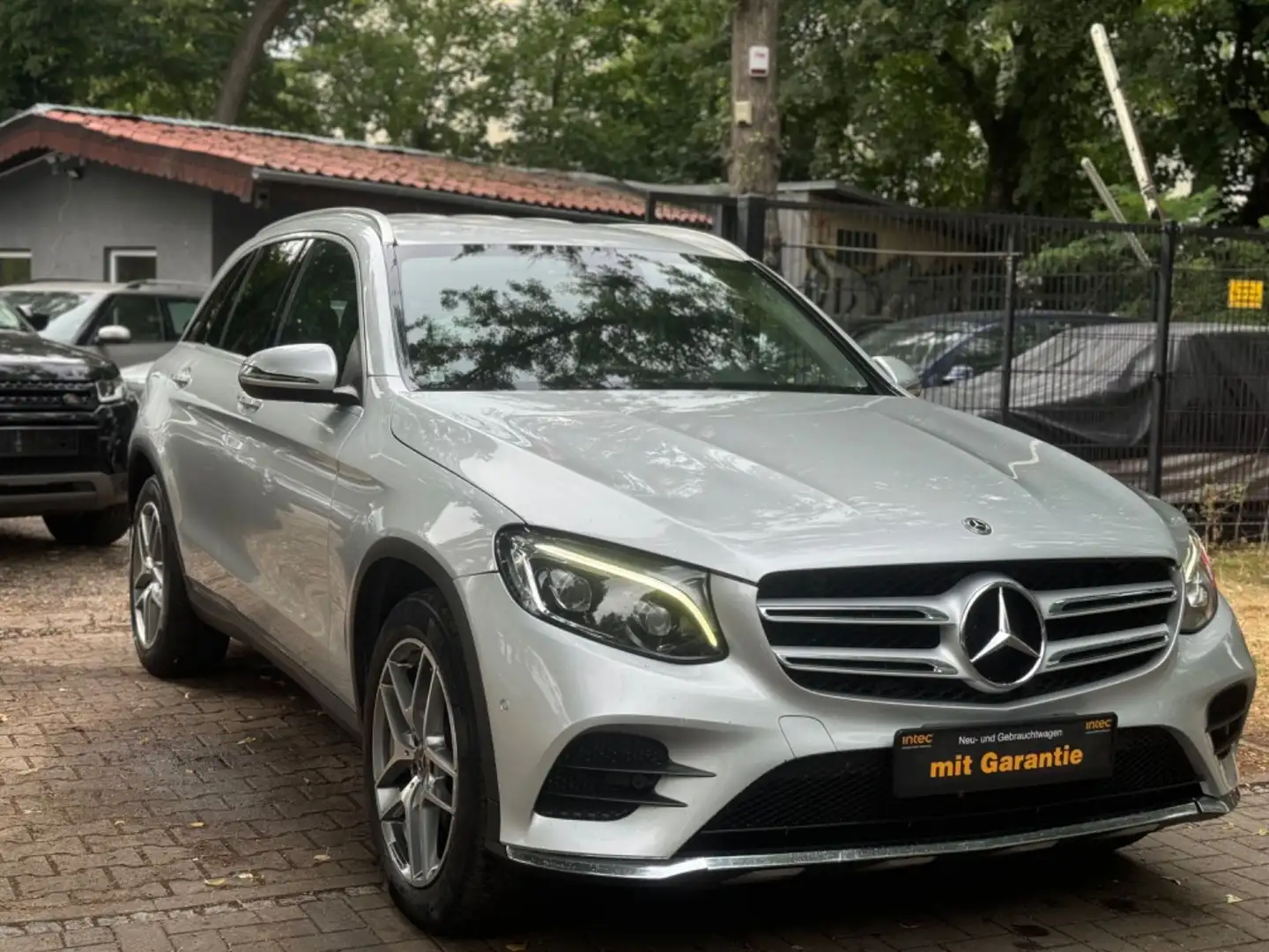 Mercedes-Benz GLC 250 d 4MATIC AMG Argento - 2