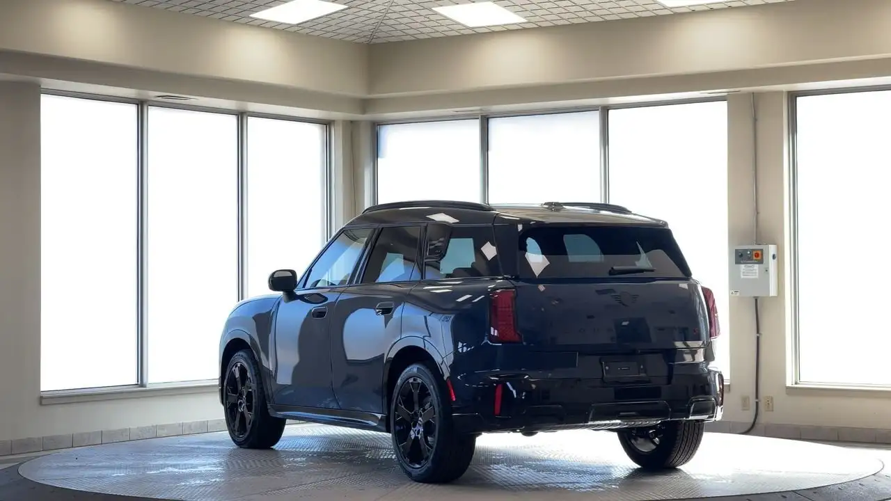 MINI Countryman снимка MINI Countryman