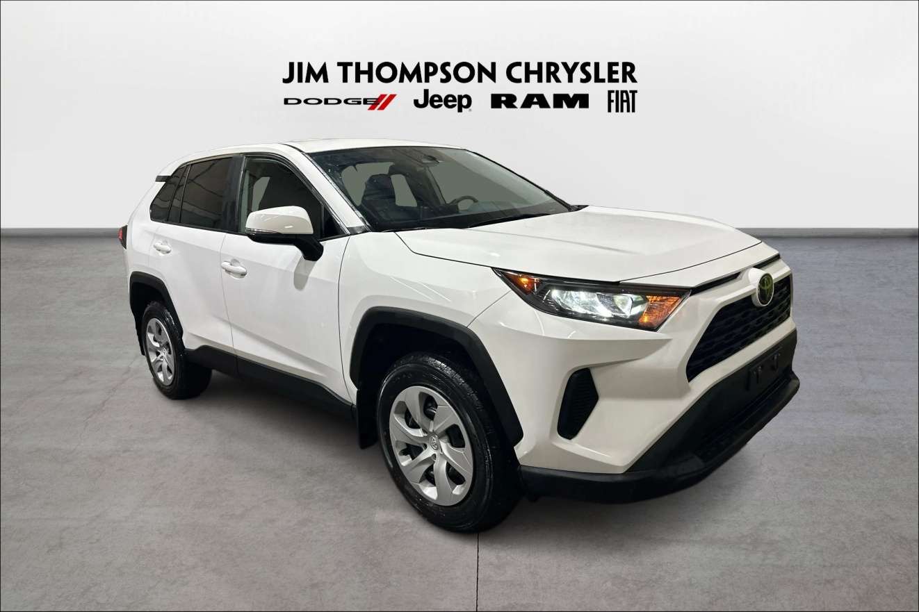 2025 Toyota RAV 4 LE  | AWD CarPlay 8 Screen Heated Seats BackUp Cam