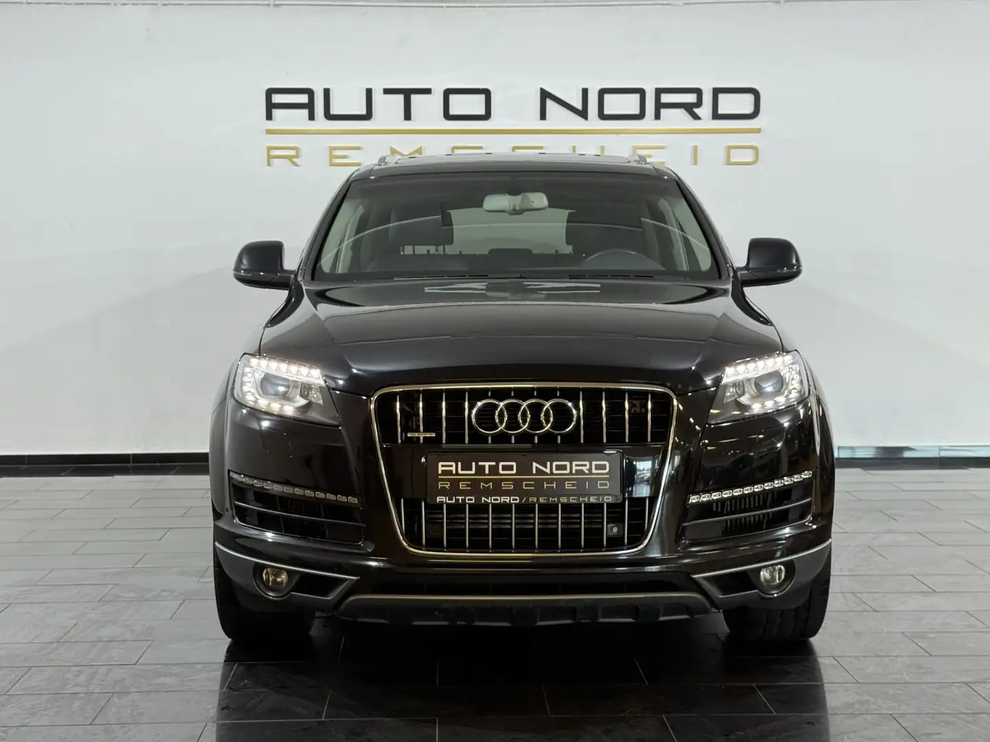 Audi Q7 3.0 TDI quat.*Kamera*BOSE*7-Sitzer*Pano*AHK* Schwarz - 2