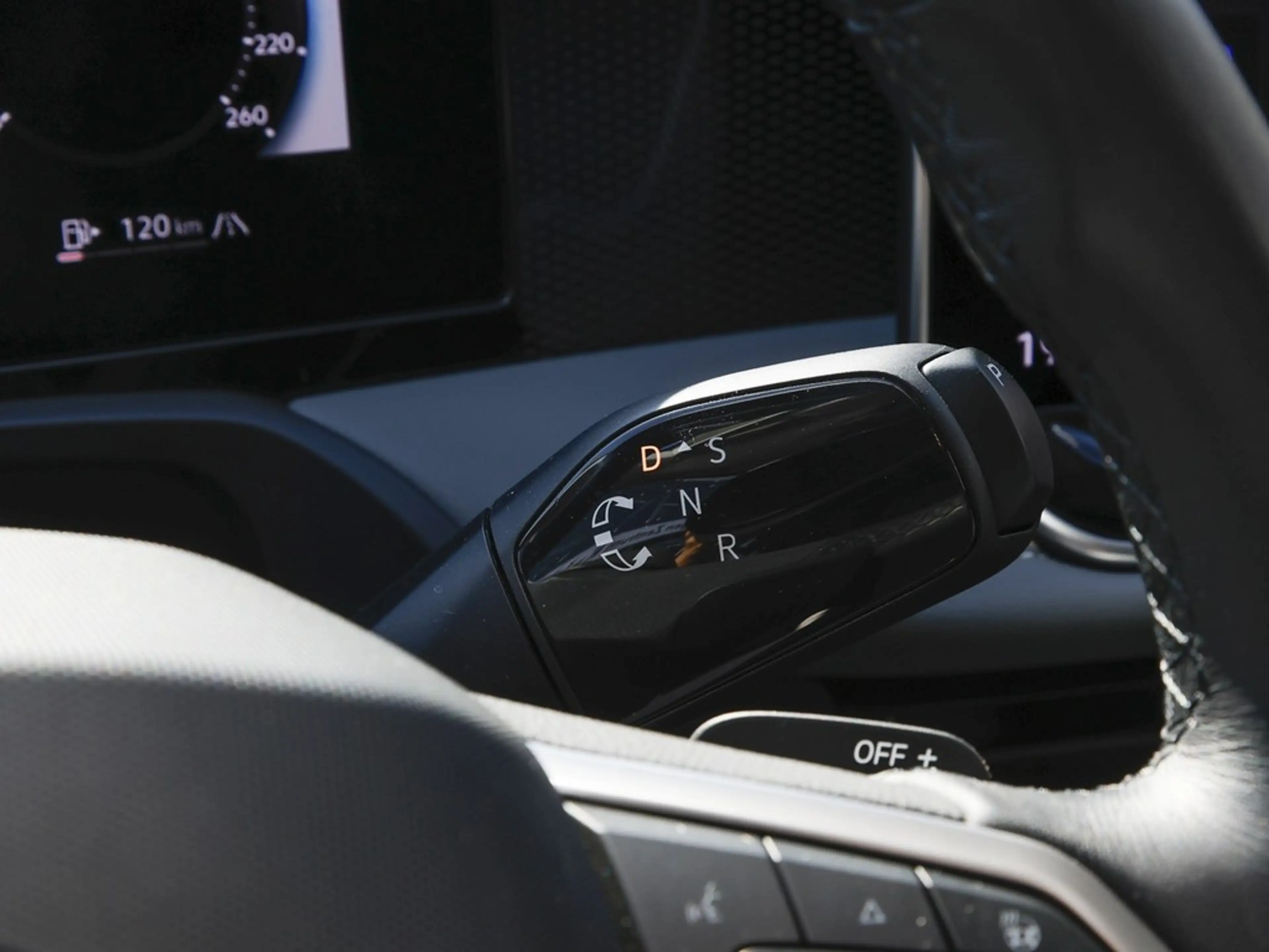 Volkswagen Passat Variant 1.5 eTSI DSG Business Navi/RFK — photo 10