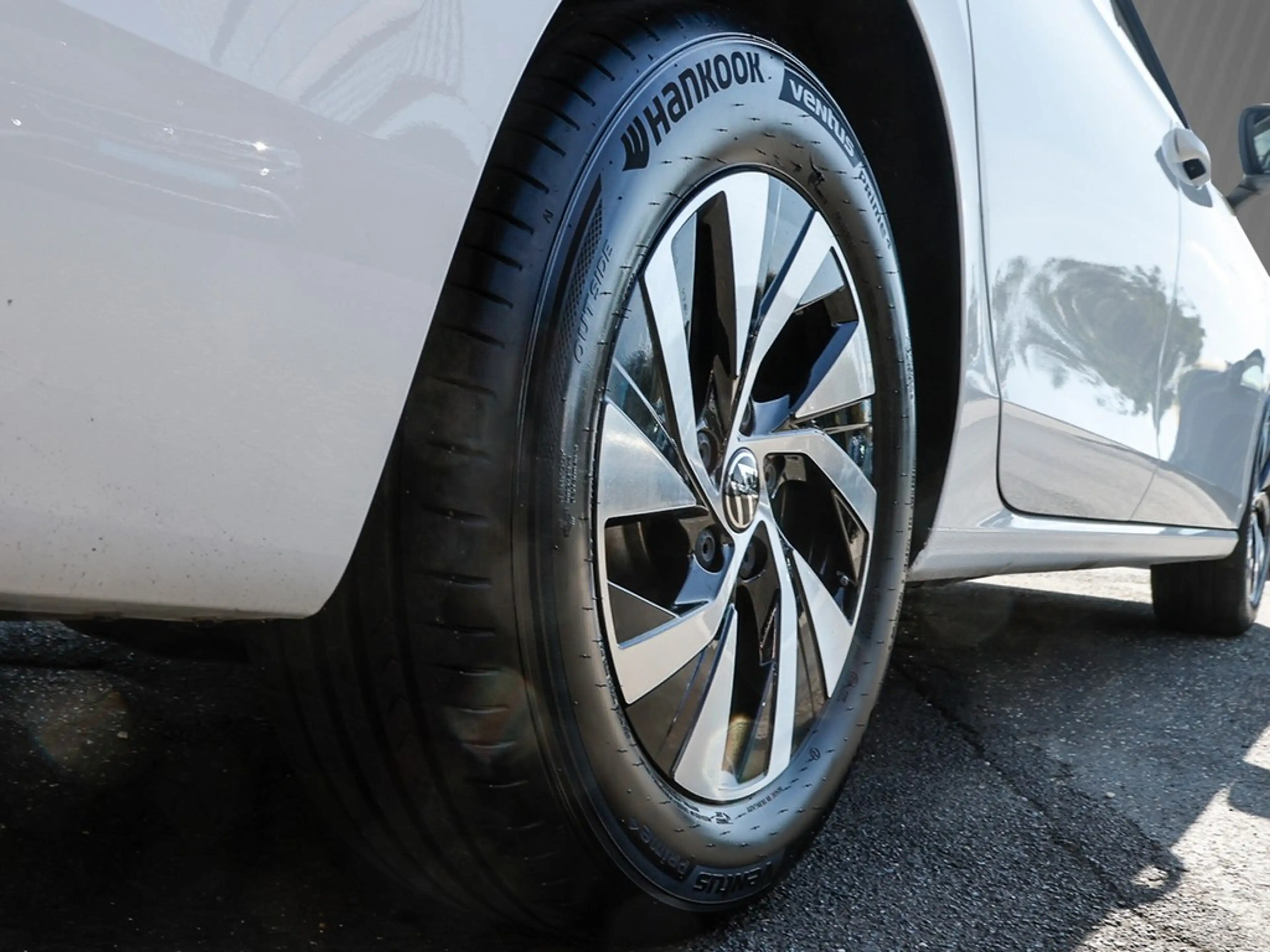 Volkswagen Passat Variant 1.5 eTSI DSG Business Navi/RFK — photo 6