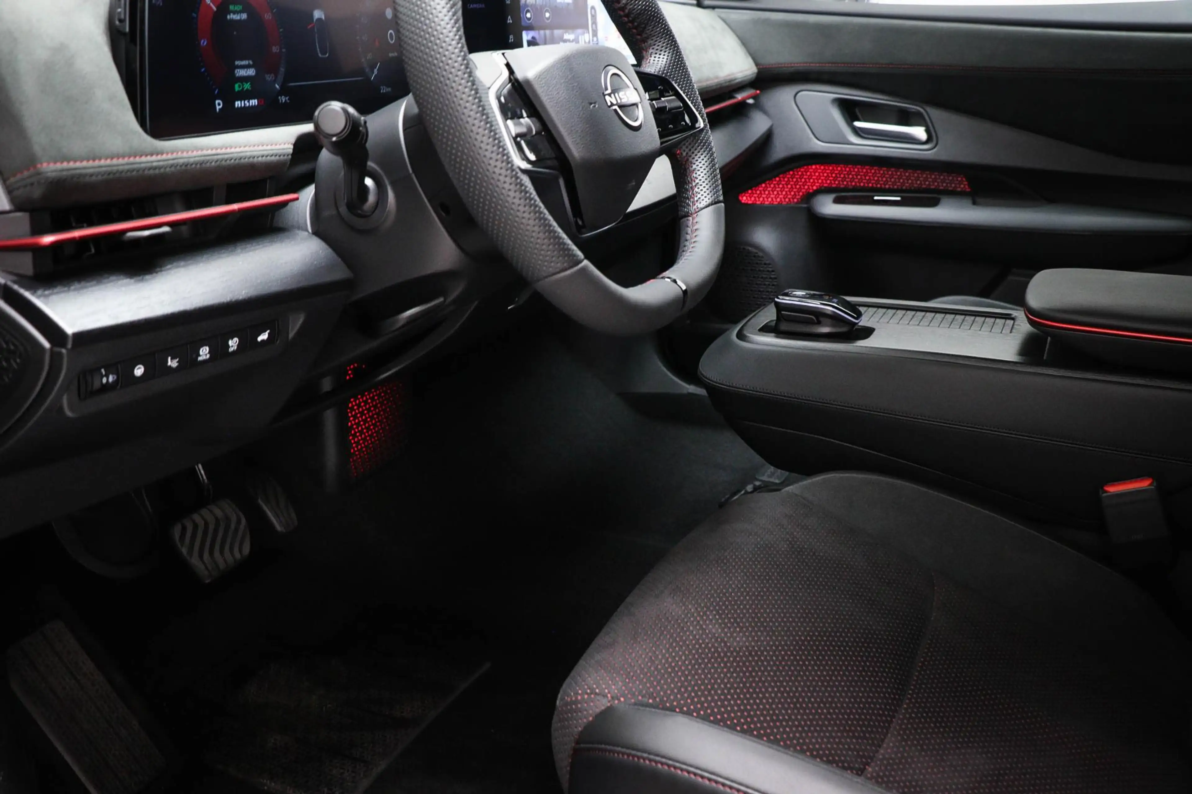 Nissan Ariya e-4ORCE Nismo 91 kWh | BOSE-Audio | Lichtmetalen V — photo 29