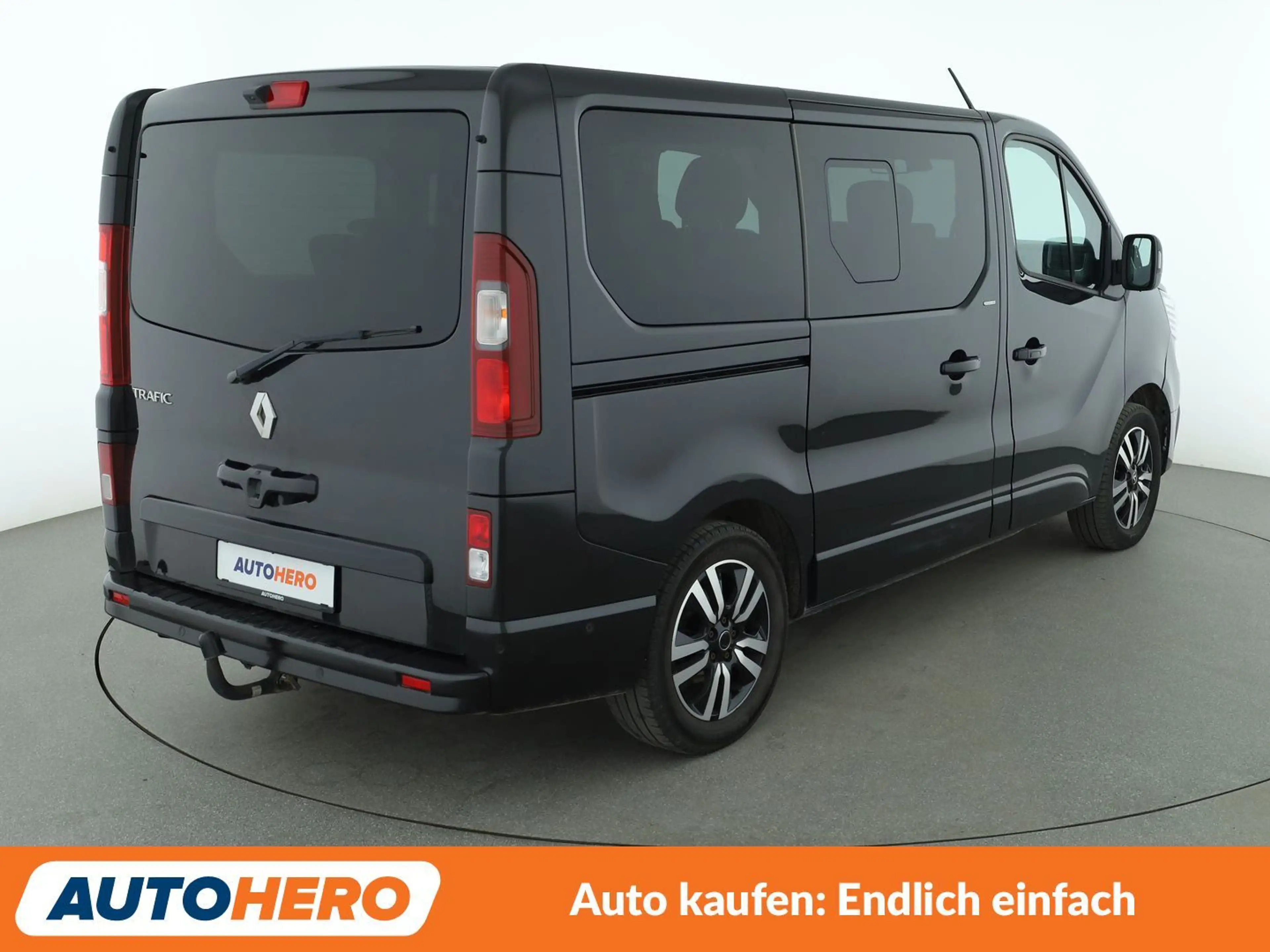 Renault Trafic 2.0 BLUE dCi L1H1 SpaceClass Aut.*NAVI*CAM*PDC* — photo 6