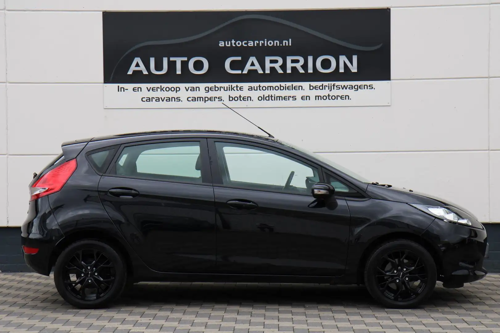 Ford Fiesta 1.25 Airco Camera CarPlay LMV incl. beurt & APK Zwart - 2