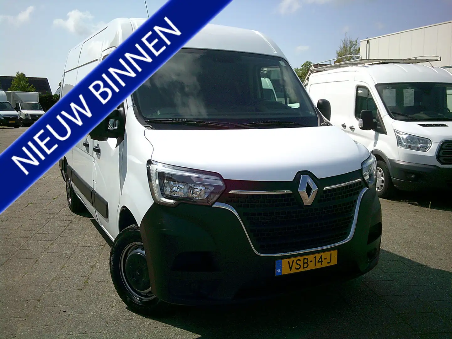 Renault Master T35 2.3 dCi 135 L2H2 Comfort VOORZIEN VAN AIRCO+NA Wit - 1
