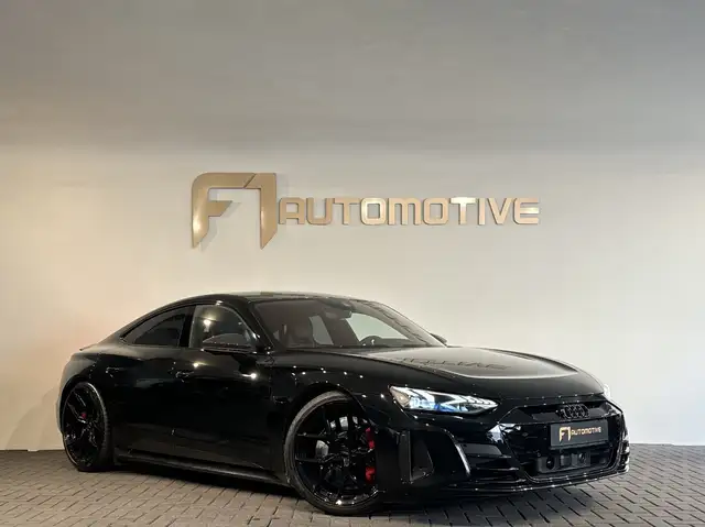 Audi E-Tron GT view 3
