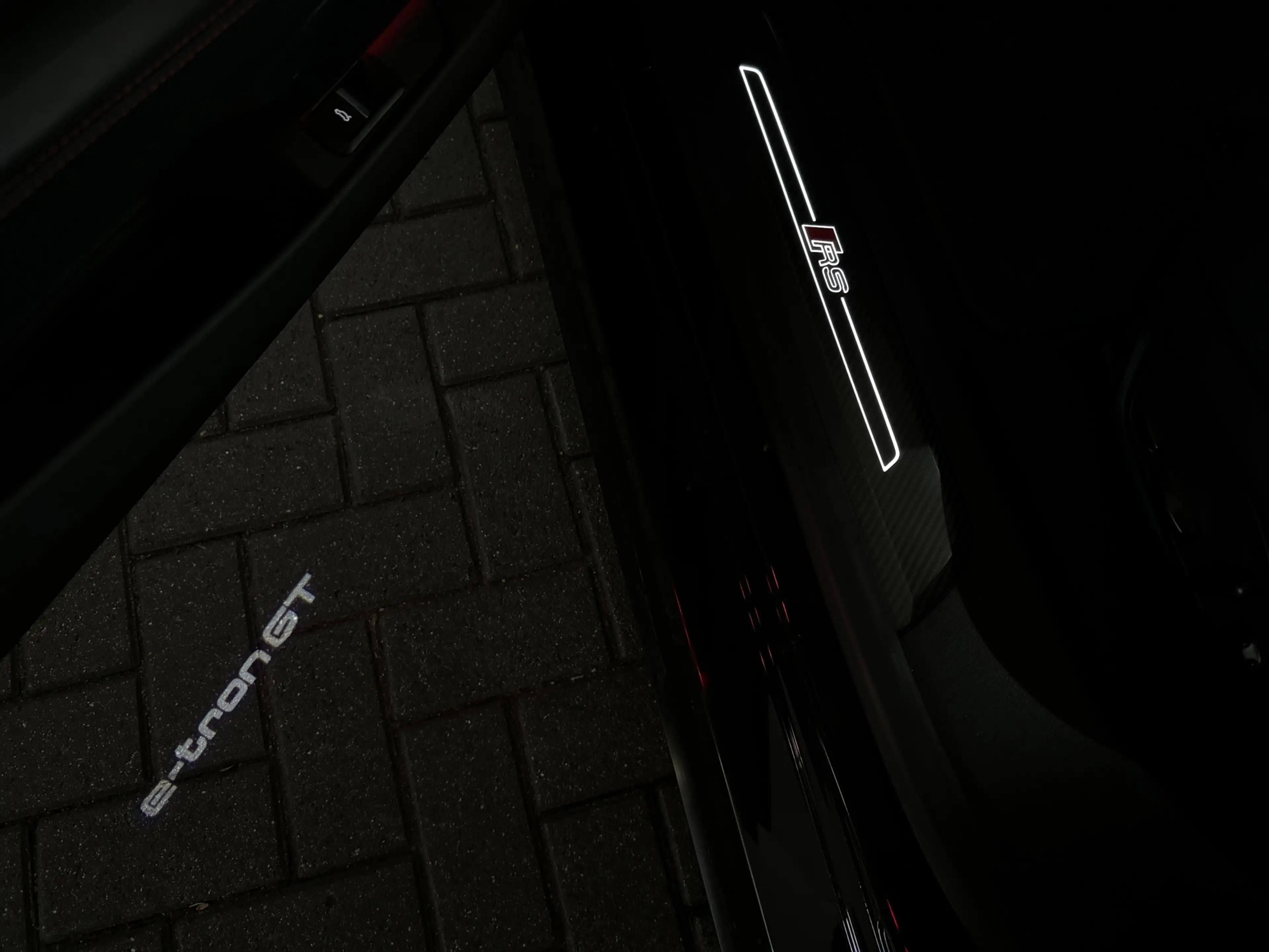 Audi RS e-tron GT 93 kWh Carbon|360|Massage|HuD|Nachtzicht — photo 20
