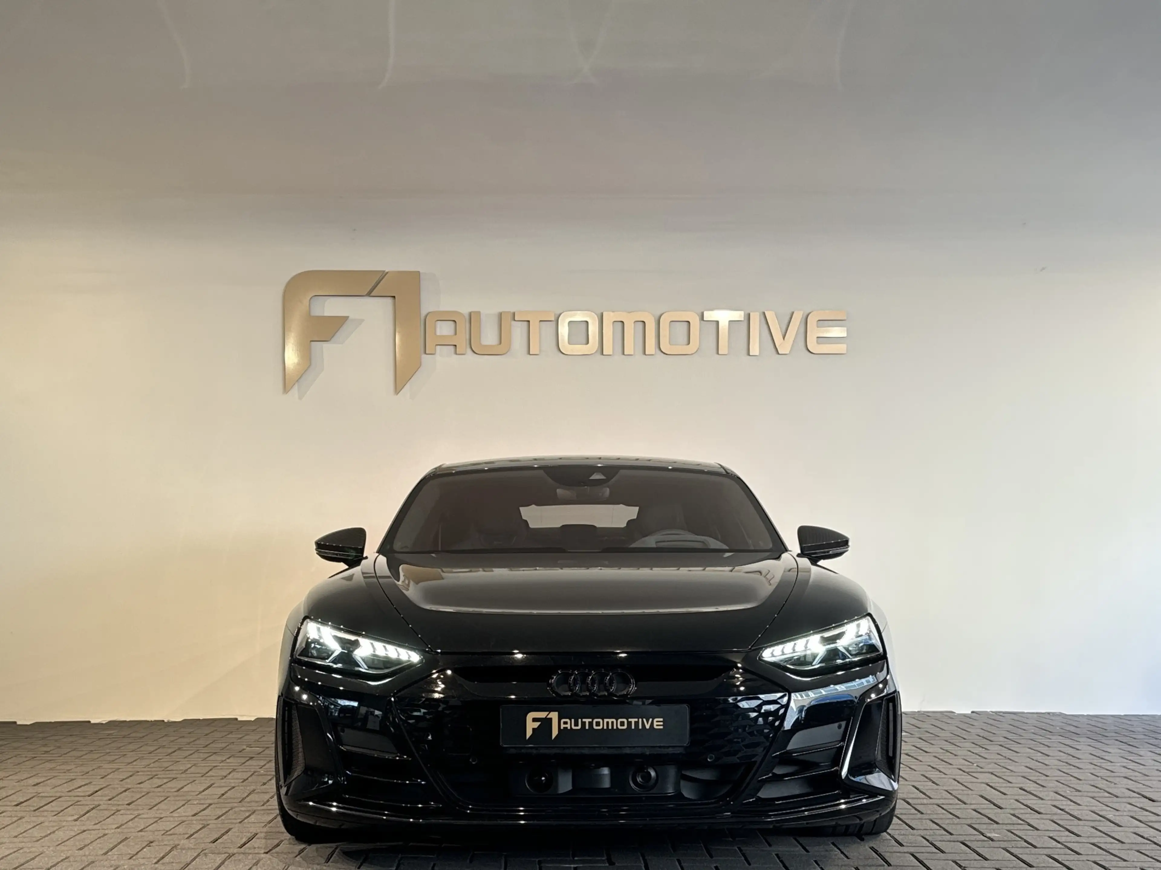 Audi RS e-tron GT 93 kWh Carbon|360|Massage|HuD|Nachtzicht — photo 2