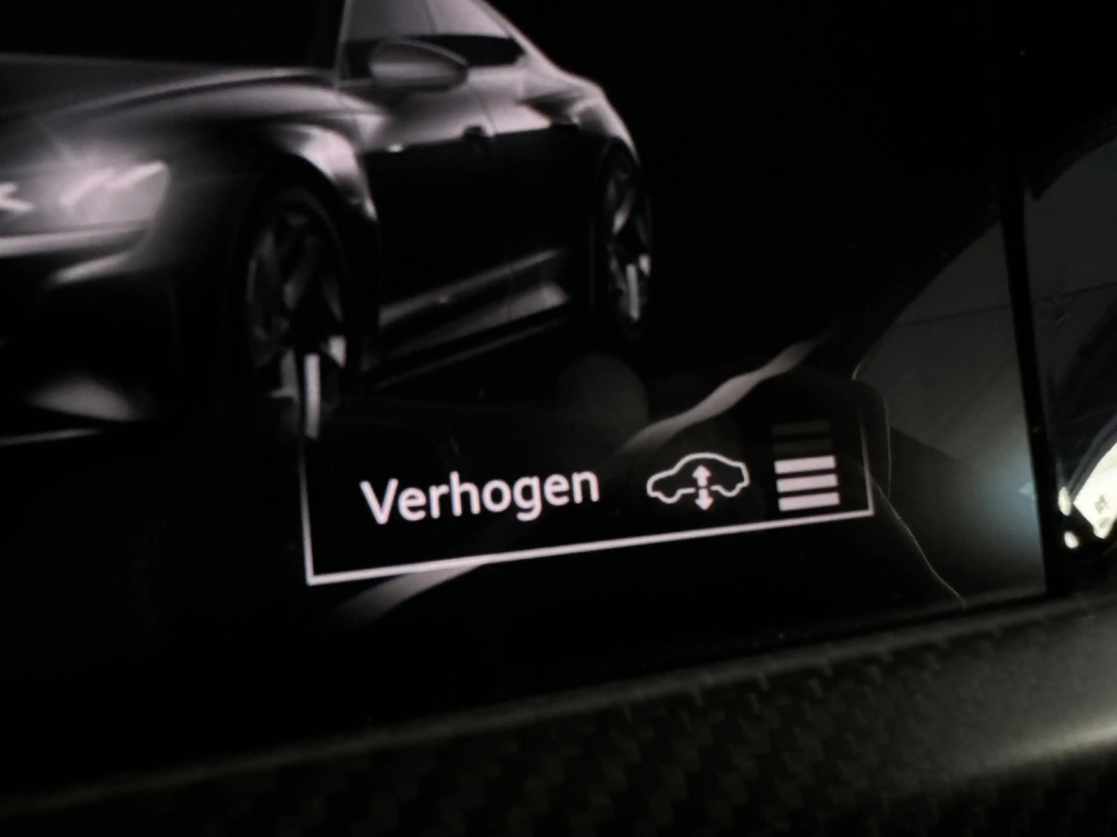 Audi RS e-tron GT 93 kWh Carbon|360|Massage|HuD|Nachtzicht — photo 31