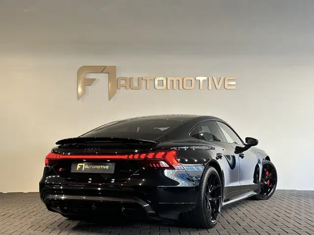 Audi E-Tron GT view 4