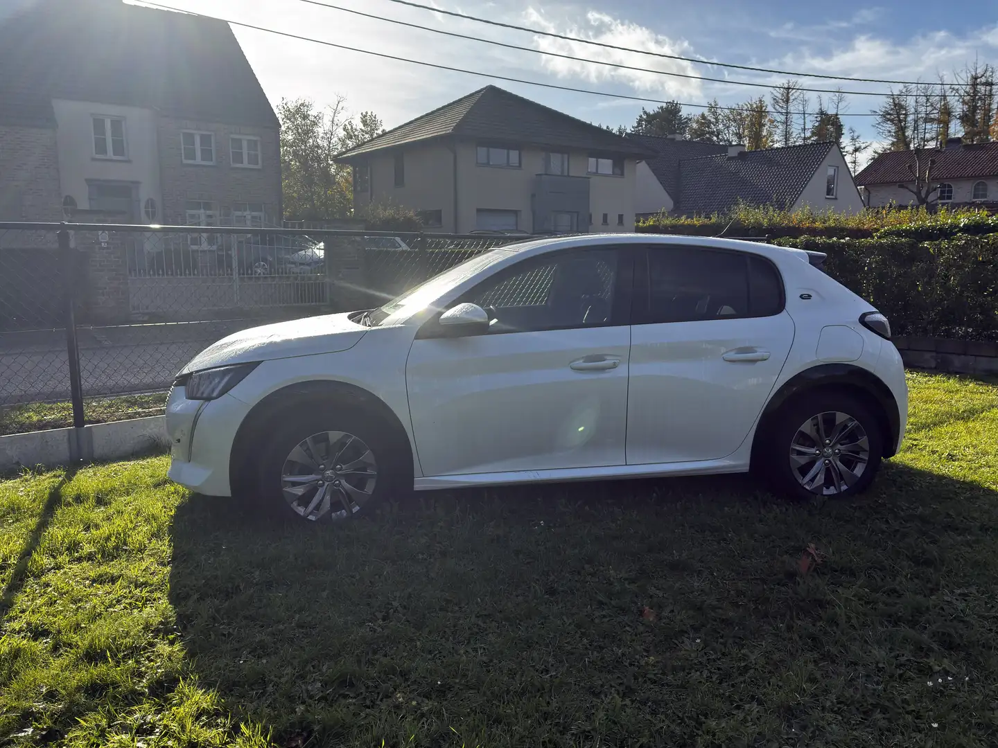 Peugeot e-208 208 Elektromotor 136 Allure Blanc - 2