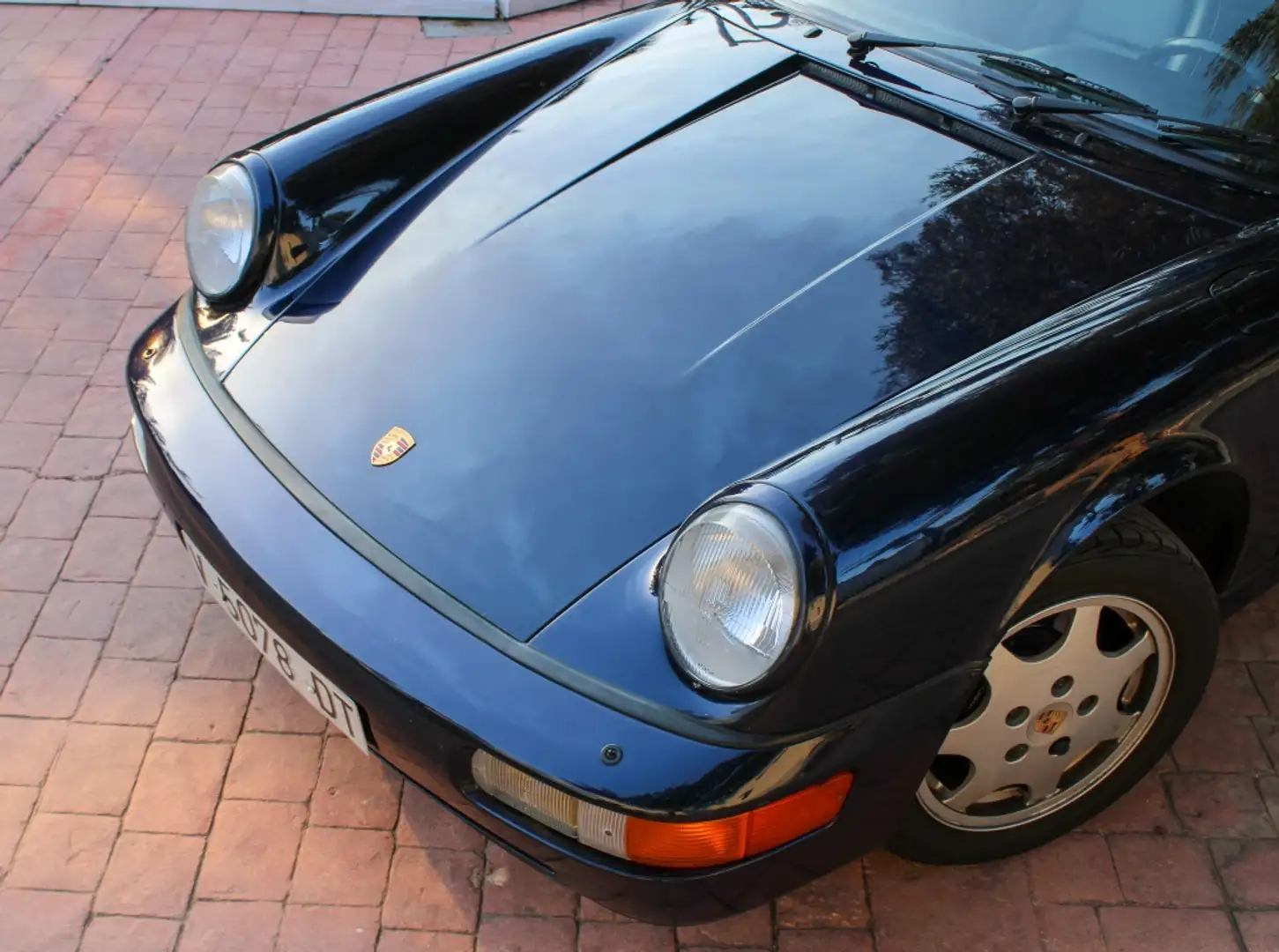 Porsche 964 3.6 Carrera 4 Coupé Bleu - 1