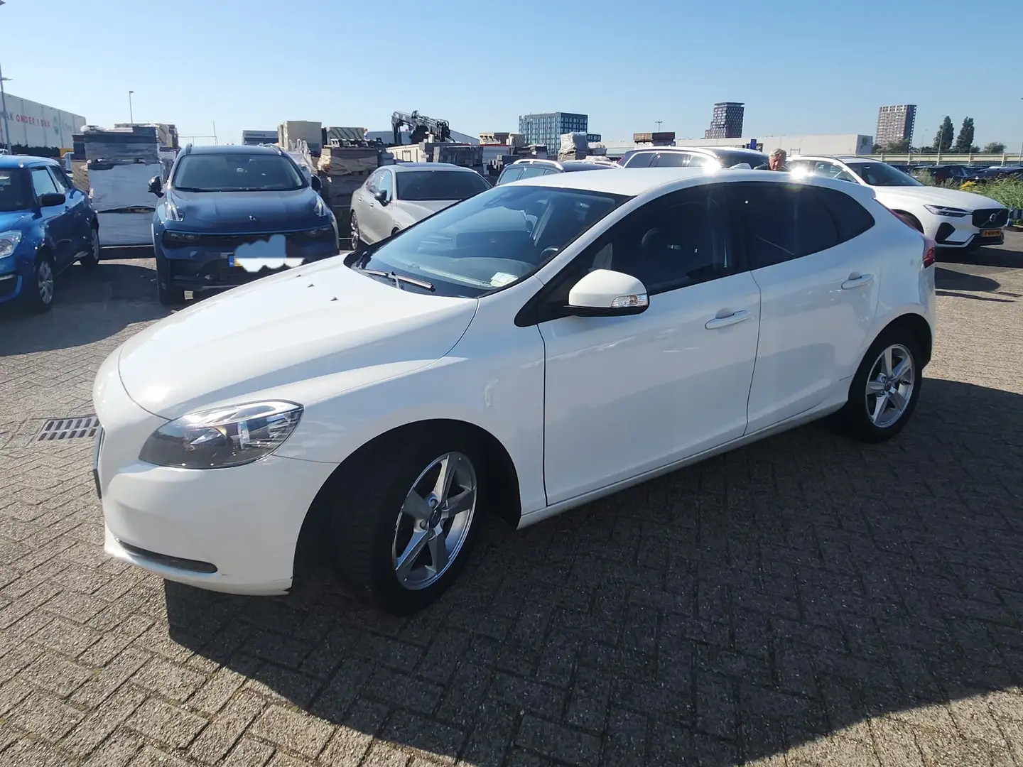 Volvo V40 V40 2.0 T2 Momentum Wit - 1