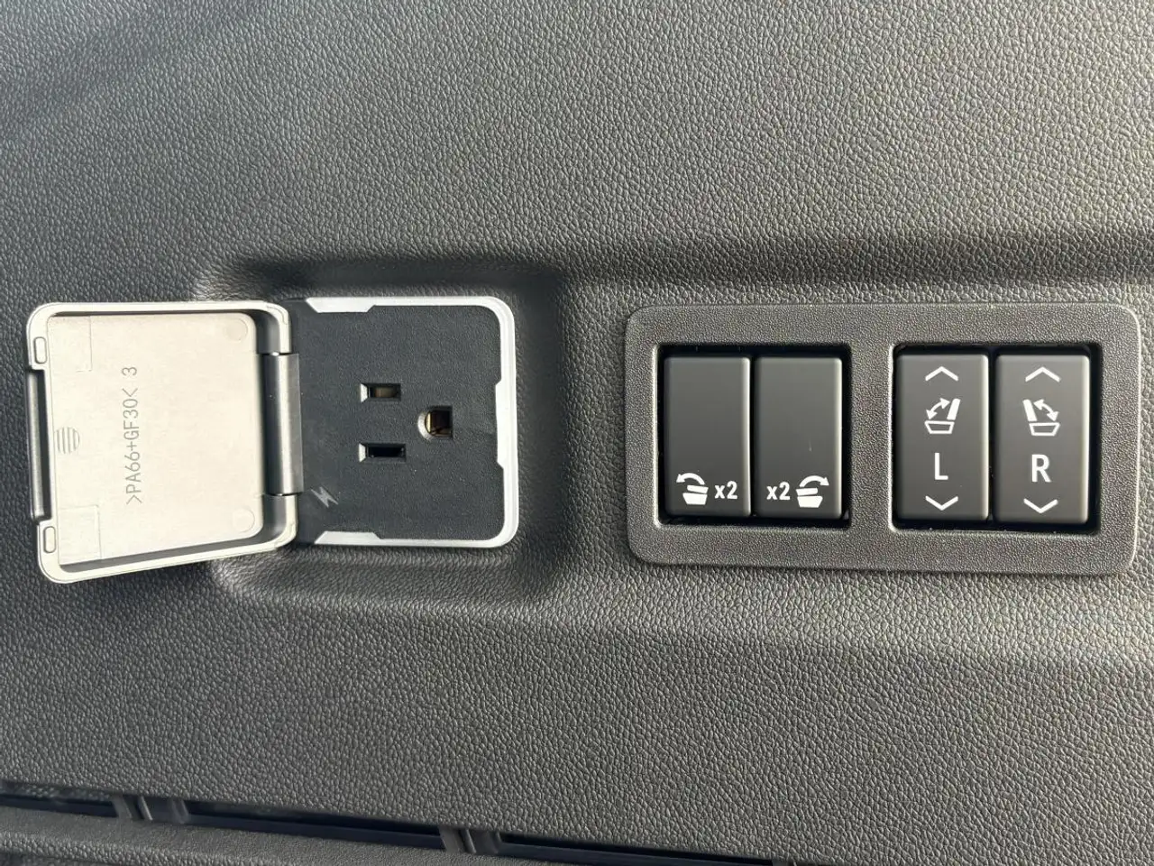 GMC Yukon снимка GMC Yukon