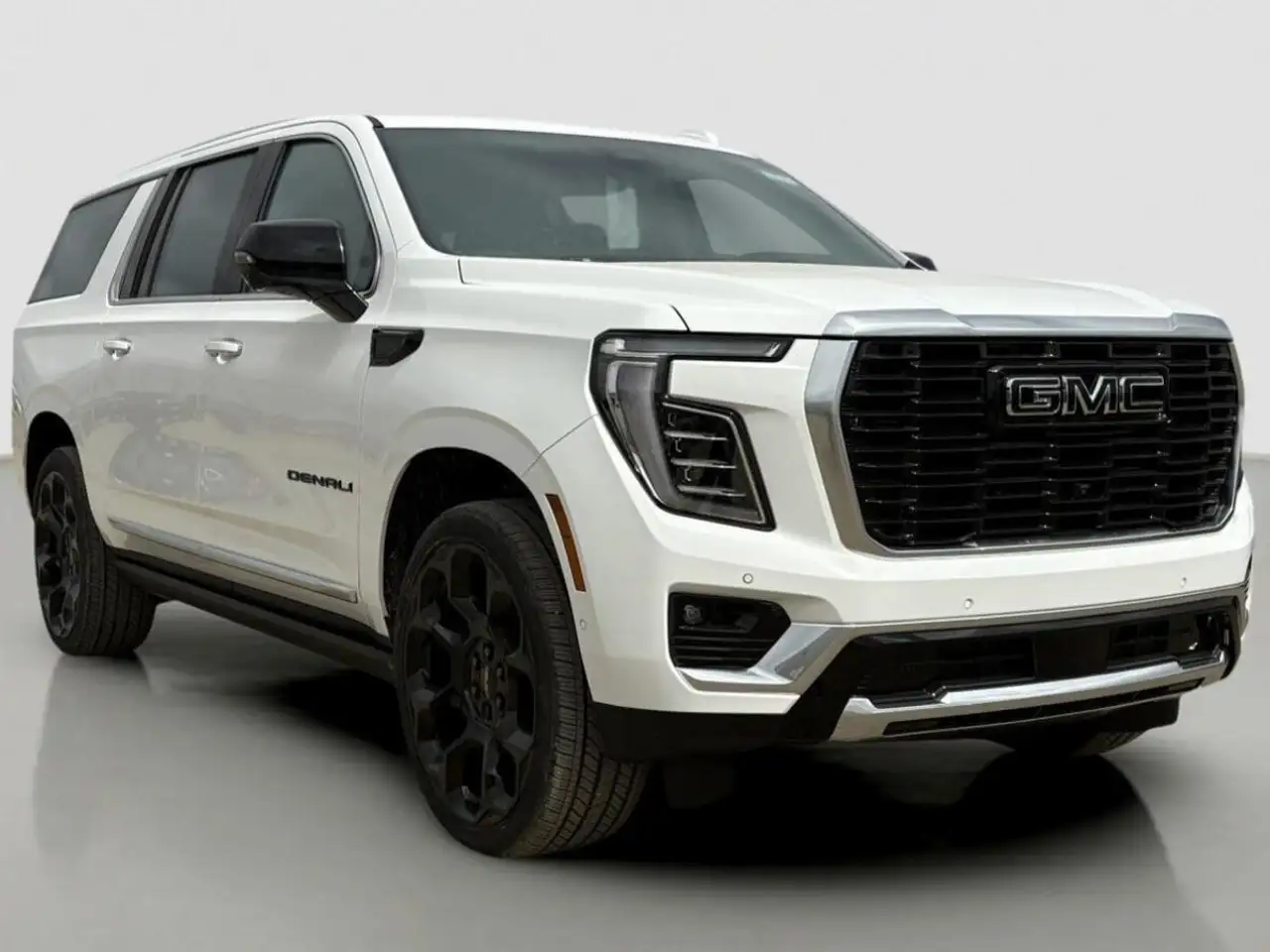 GMC Yukon снимка GMC Yukon