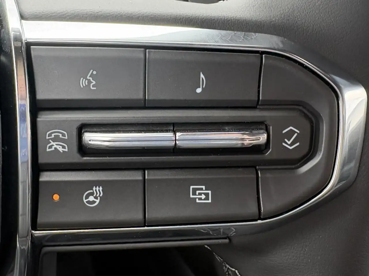 GMC Yukon снимка GMC Yukon