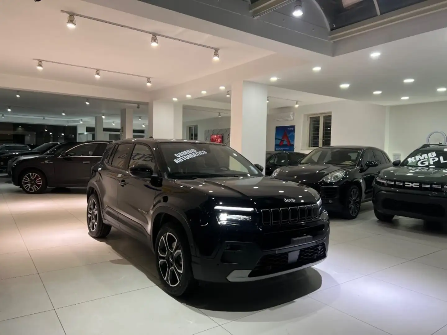 Jeep Avenger 1.2 Turbo 110 CV MHEV Summit tua da €299,00 mens Noir - 2