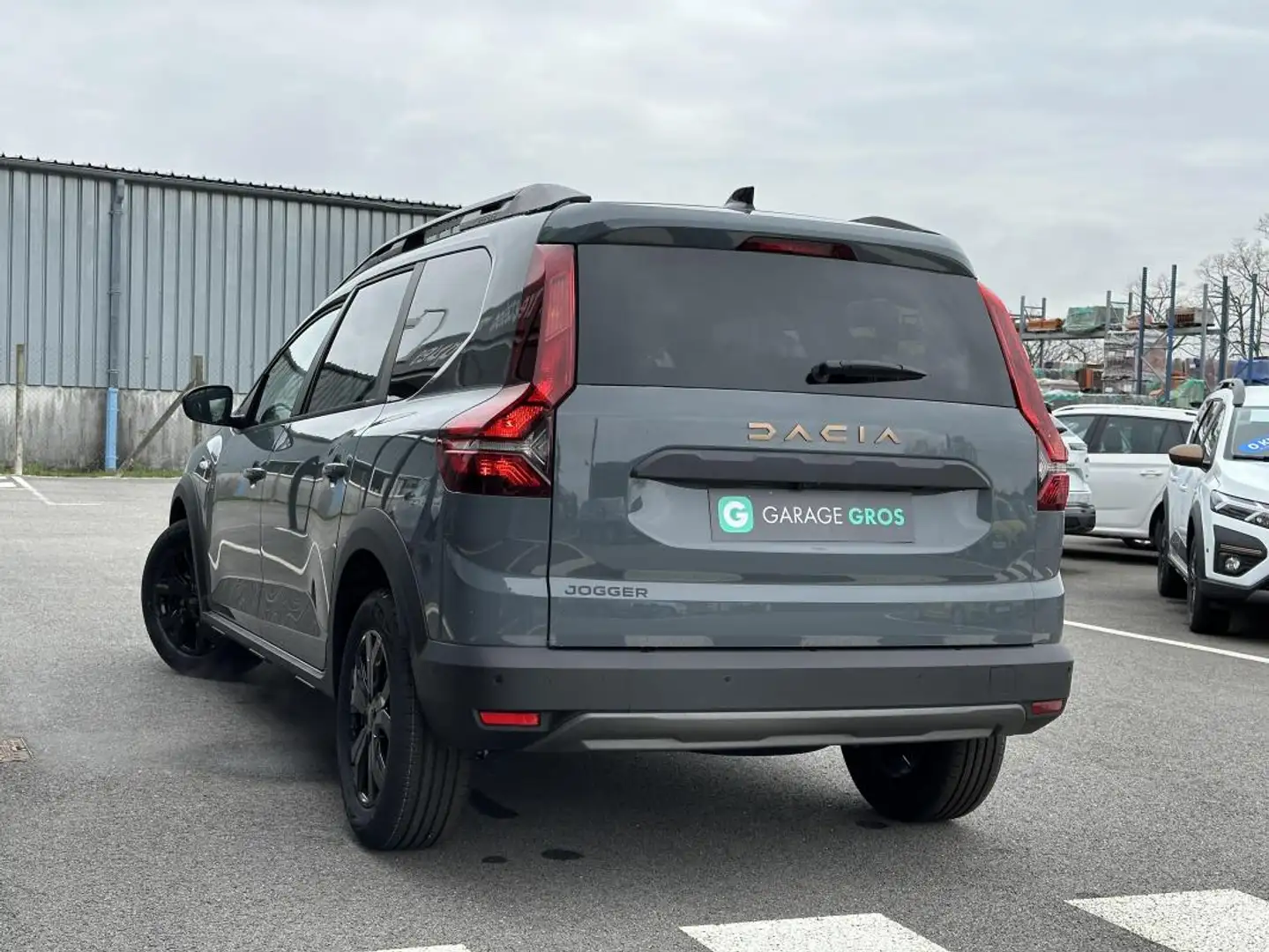 Dacia Jogger ECO-G 100 5 places GSR2 Extreme + Gris - 2
