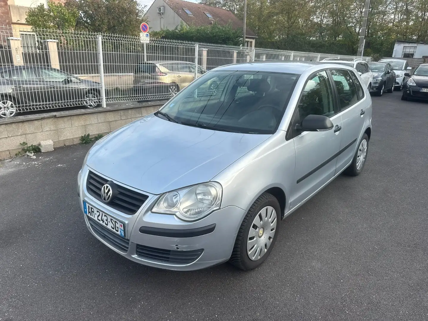 Volkswagen Polo Polo TDI 70 Confortline Grijs - 2