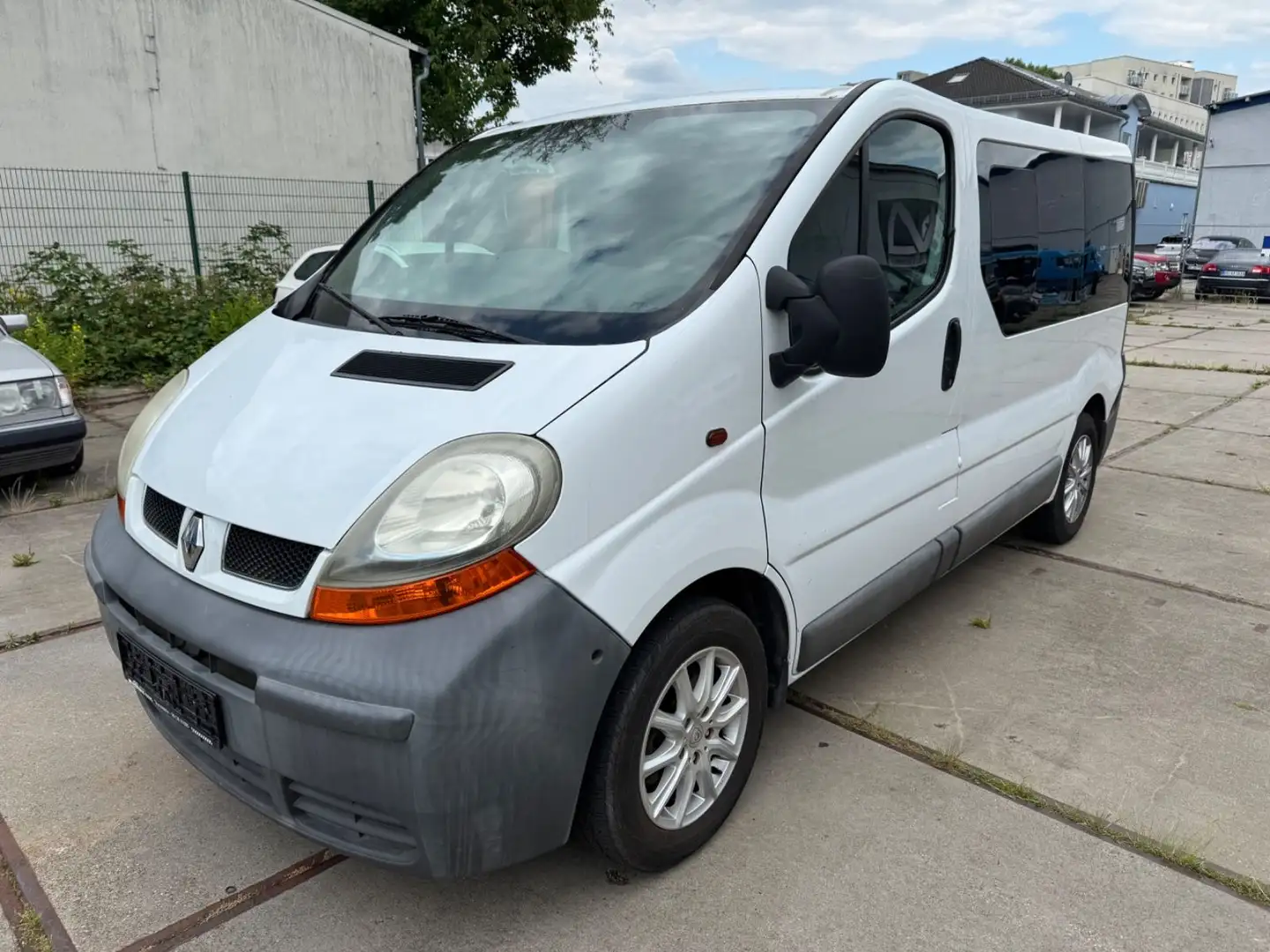 Renault Trafic Combi L1H1 2,9t  verglast Weiß - 2