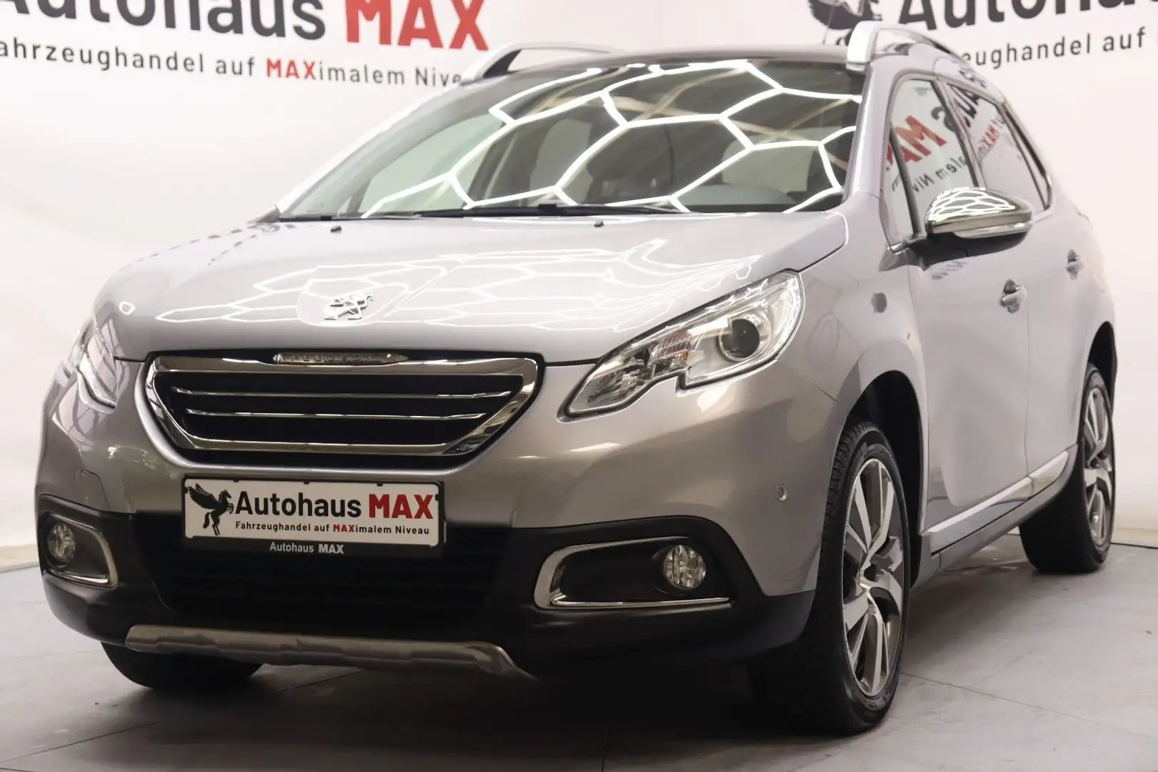 Peugeot 2008 Allure~Panorama~Tempomat~MFL~PDC~EinAuspark Grau - 1