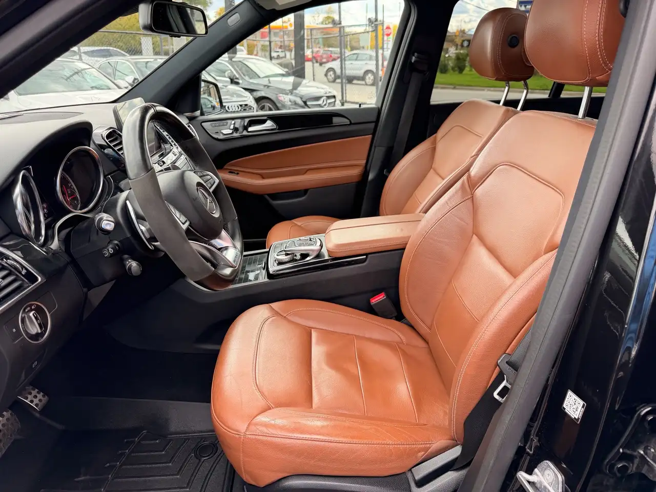Mercedes-Benz GLE снимка Mercedes-Benz GLE