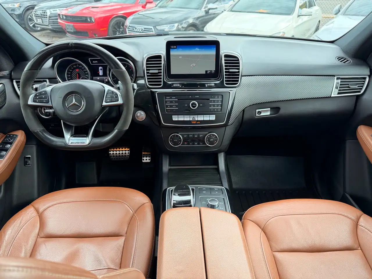 Mercedes-Benz GLE снимка Mercedes-Benz GLE