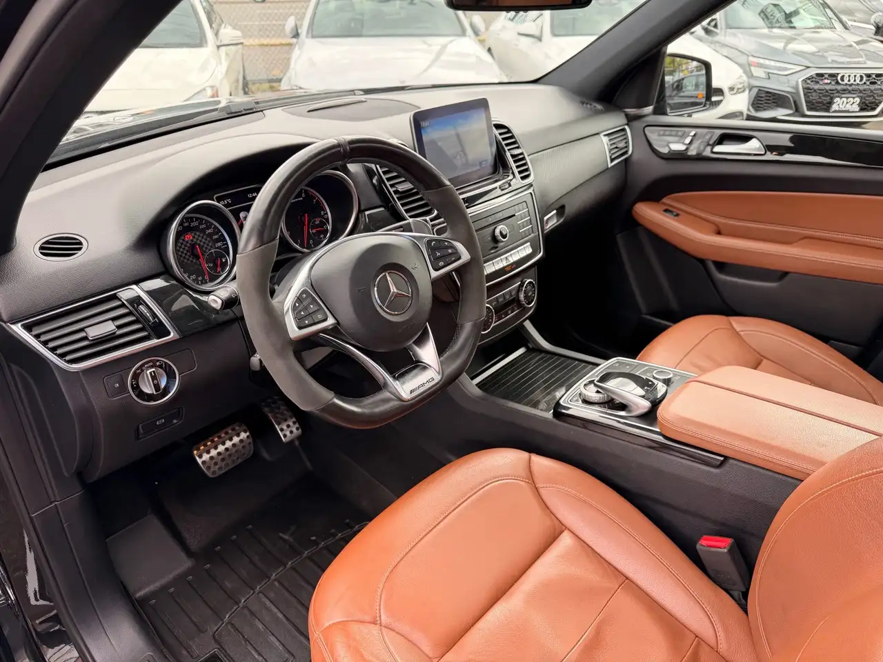 Mercedes-Benz GLE снимка Mercedes-Benz GLE