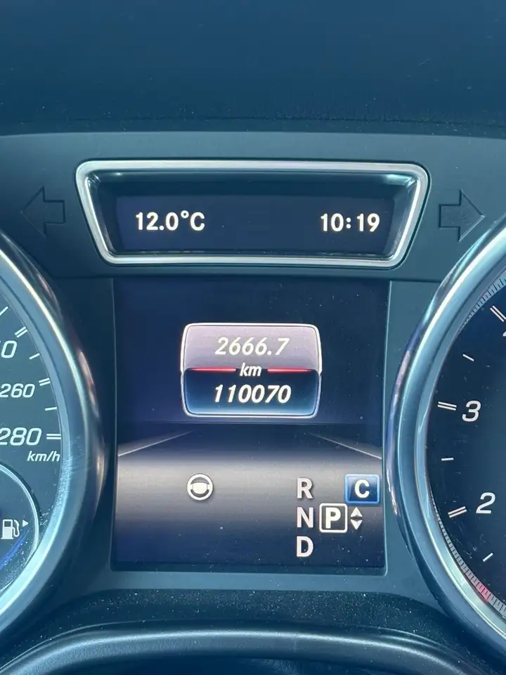 Mercedes-Benz GLE снимка Mercedes-Benz GLE