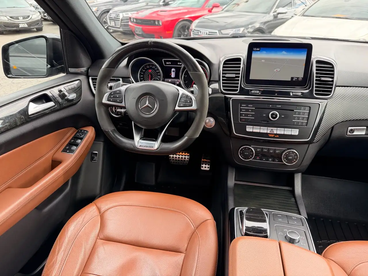 Mercedes-Benz GLE снимка Mercedes-Benz GLE