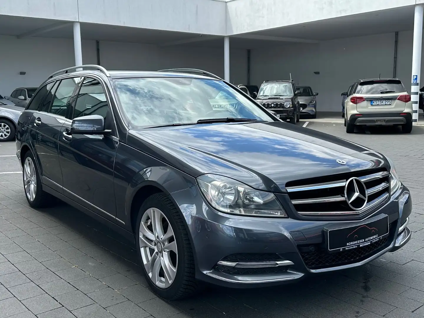 Mercedes-Benz C 200 T CDI Avantgarde | Sitzheizung | Navi Gris - 2