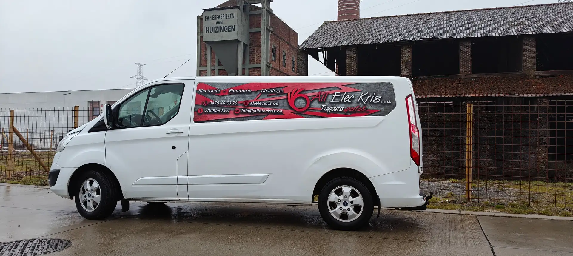 Ford Transit Custom Transit Custom 2.2 TDCi L2H1 Limited Multi-use Wit - 2