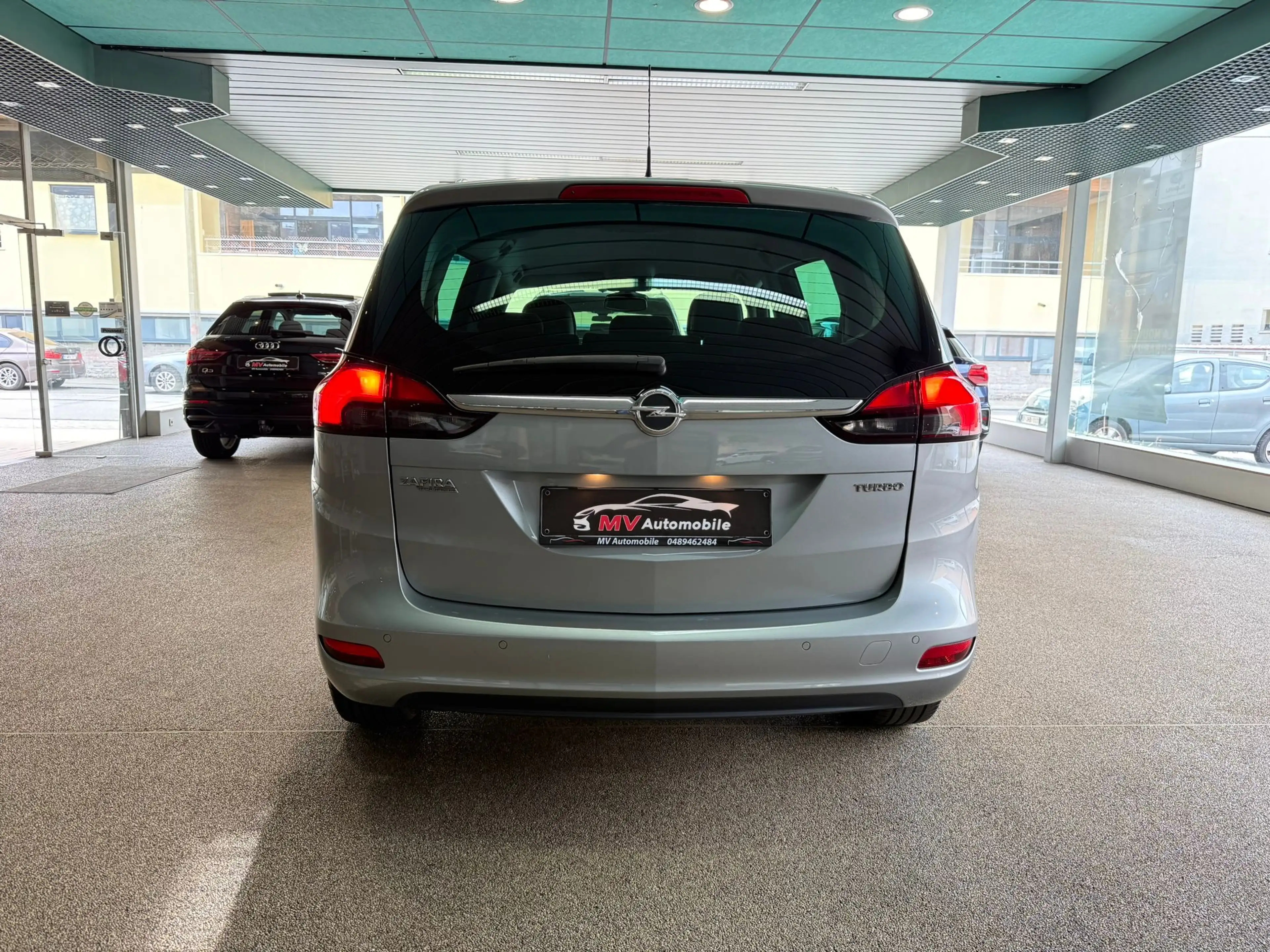 Opel Zafira Tourer 1.4 Turbo * Boîte auto * 1er prop * Clim — photo 5