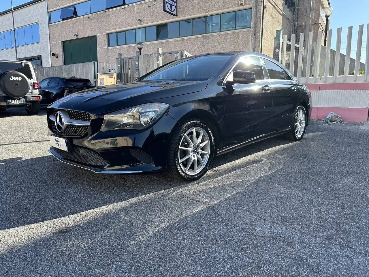 Mercedes-Benz CLA 200