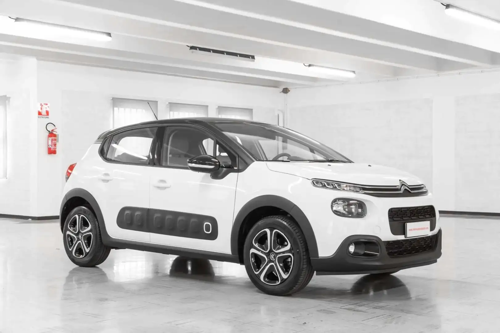 Citroen C3 C3 PureTech 83 S&S Shine Weiß - 1