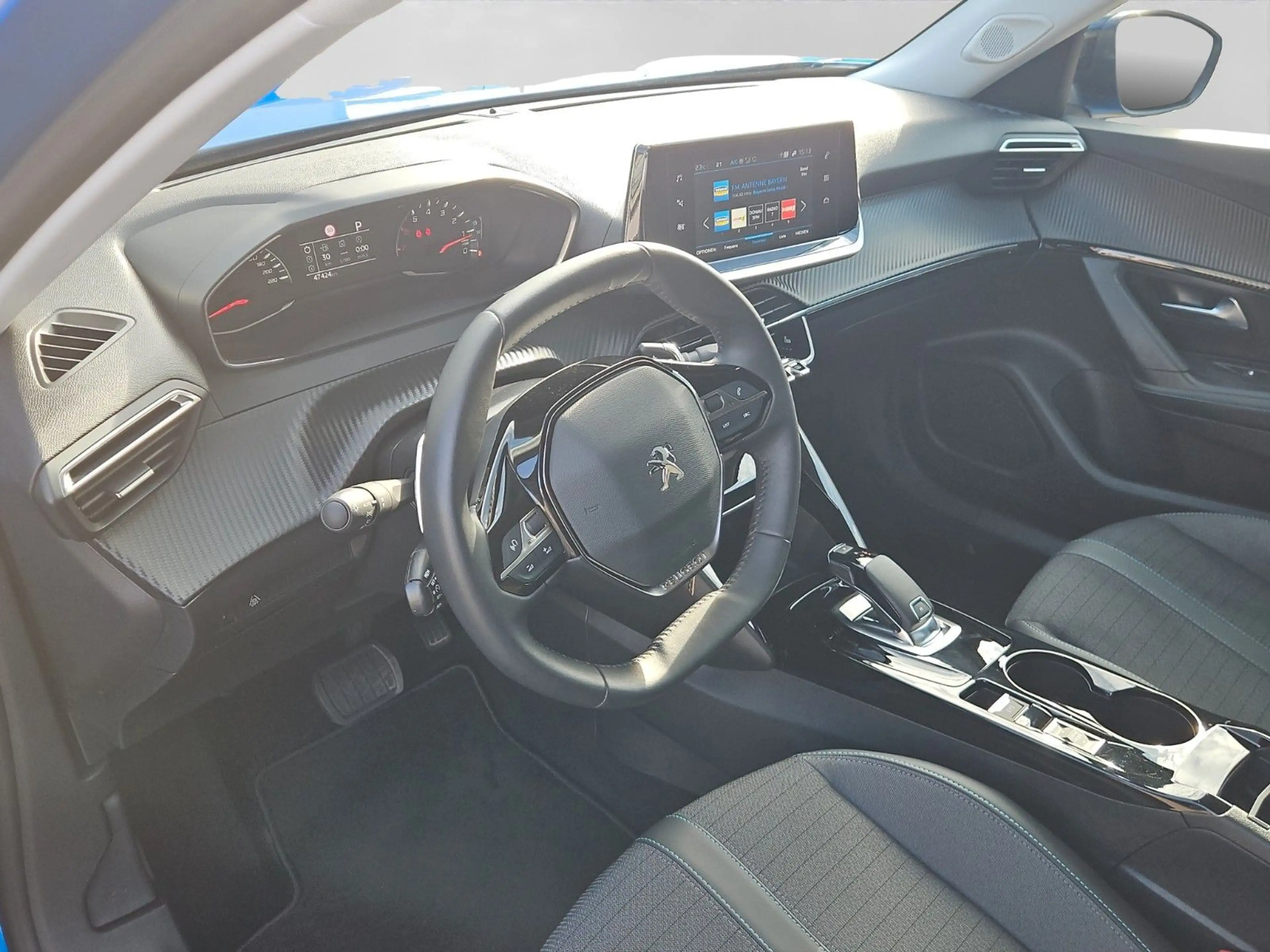 Peugeot 2008 Allure — photo 10