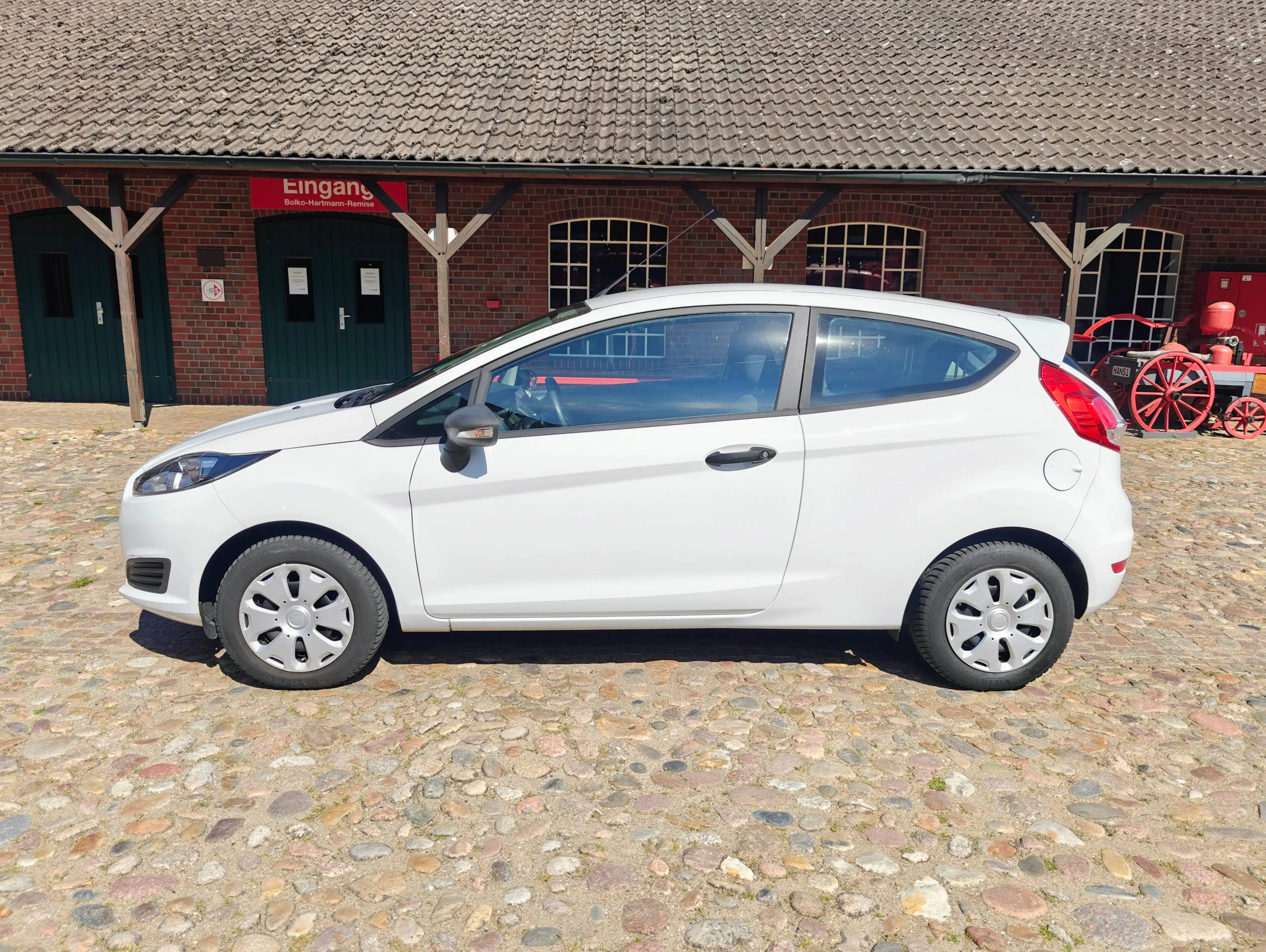 Ford Fiesta Ambiente 1,25 — photo 5