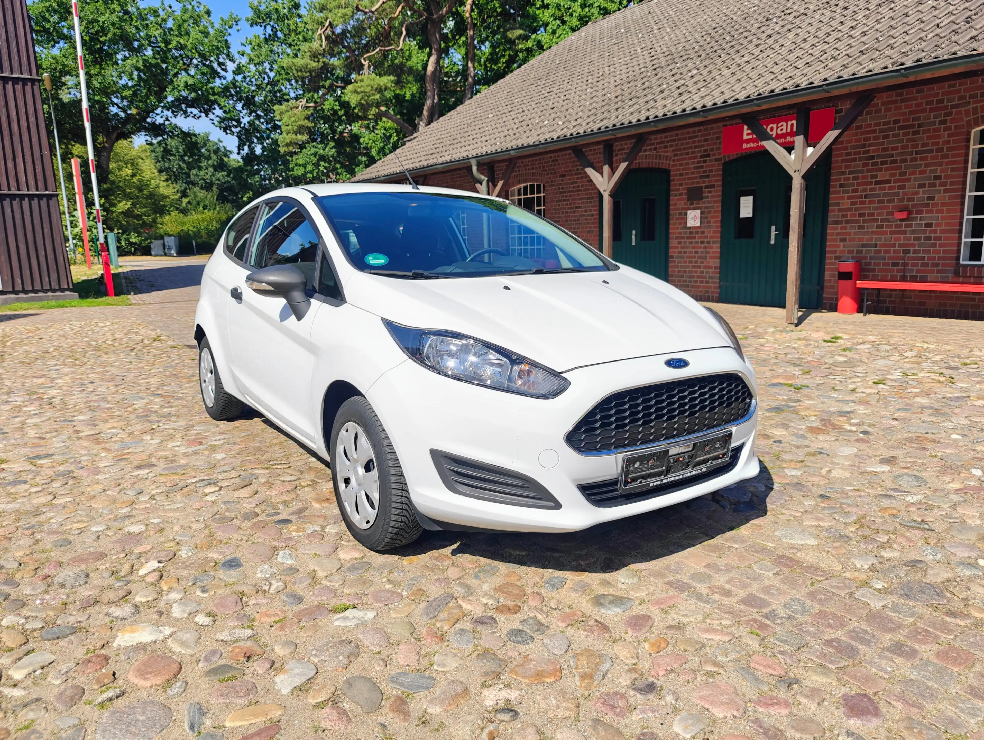 Ford Fiesta Ambiente 1,25 — photo 3