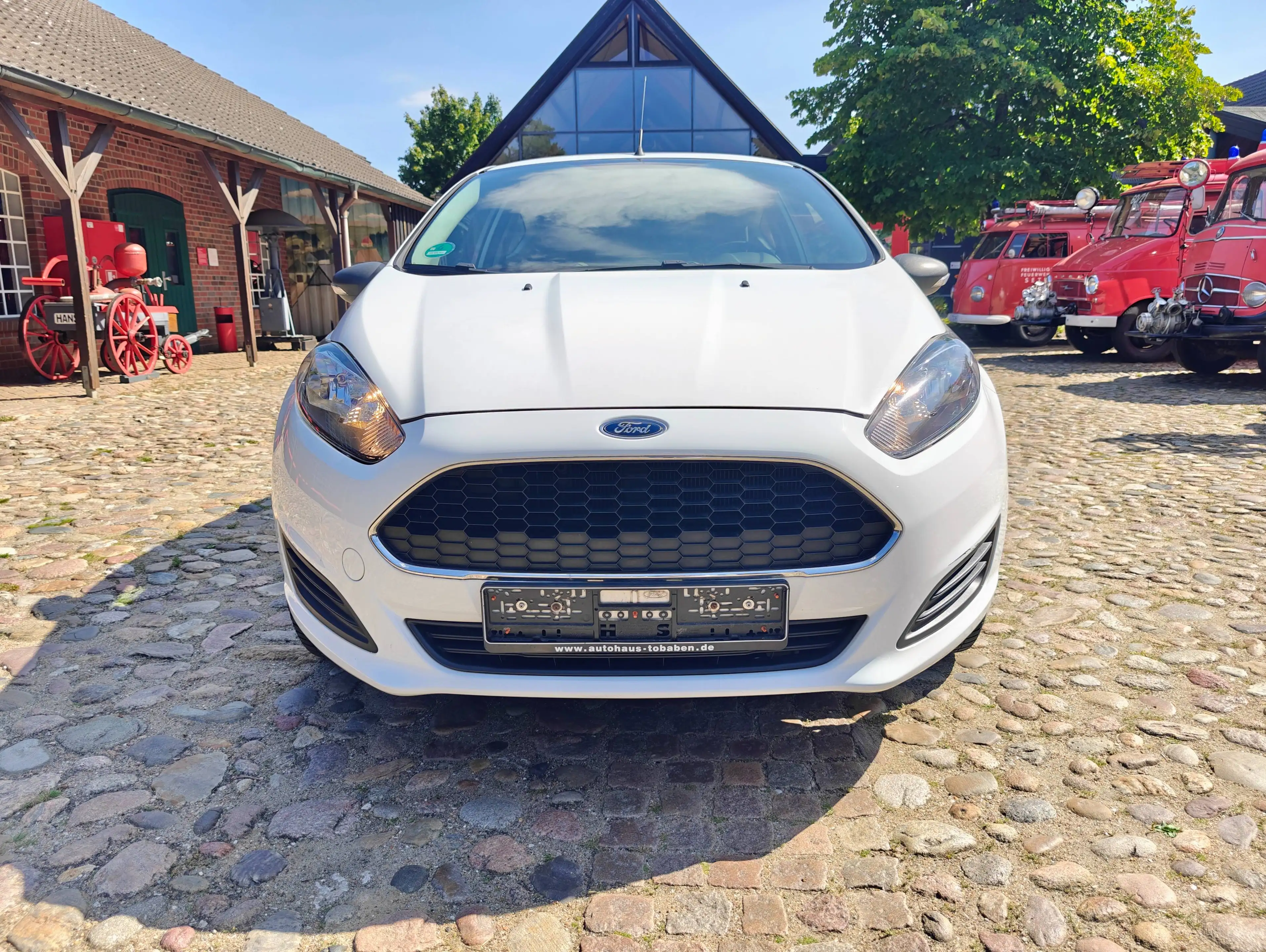 Ford Fiesta Ambiente 1,25 — photo 2