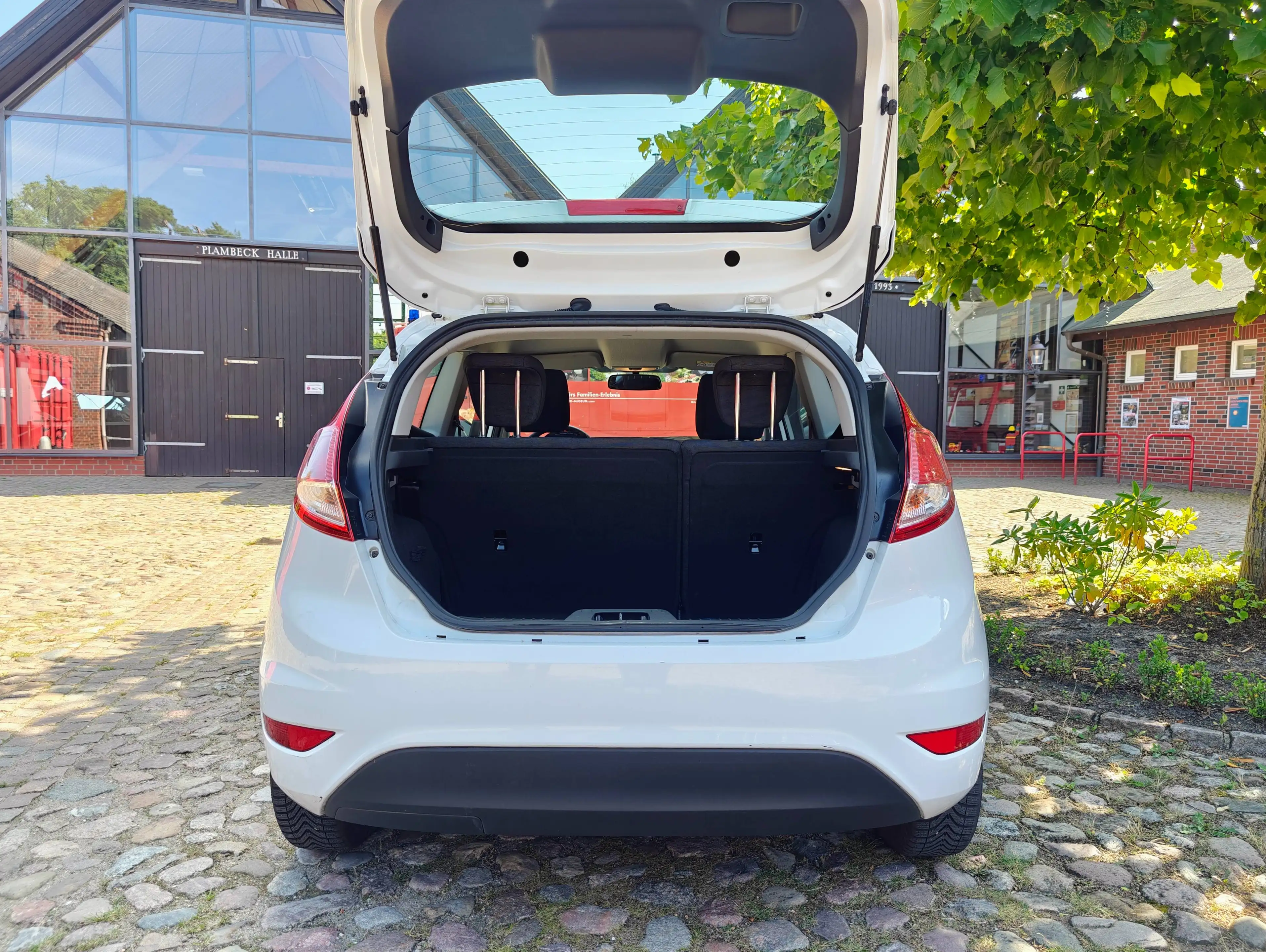 Ford Fiesta Ambiente 1,25 — photo 7