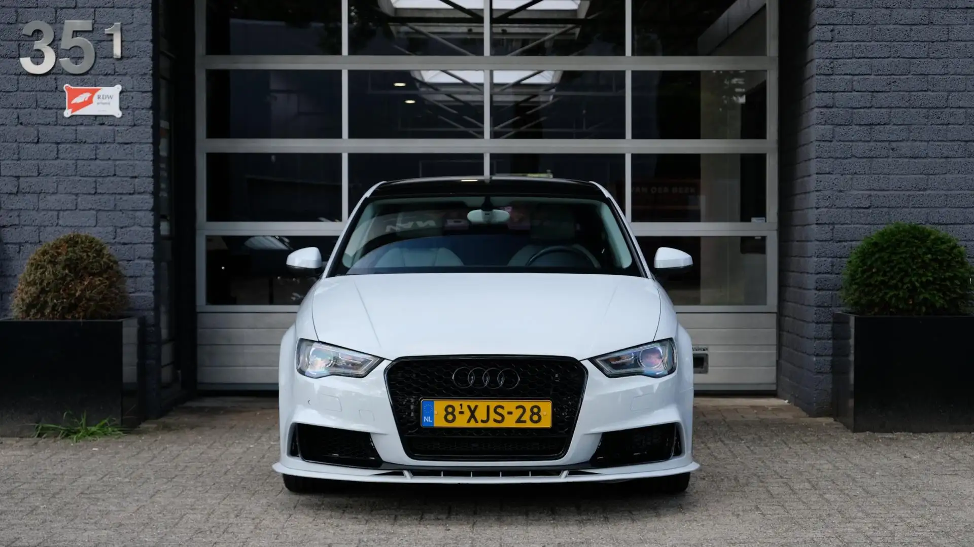 Audi A3 Limousine 1.6 TDI Pro Line Plus | RS3 / S3 uitgevo Weiß - 2