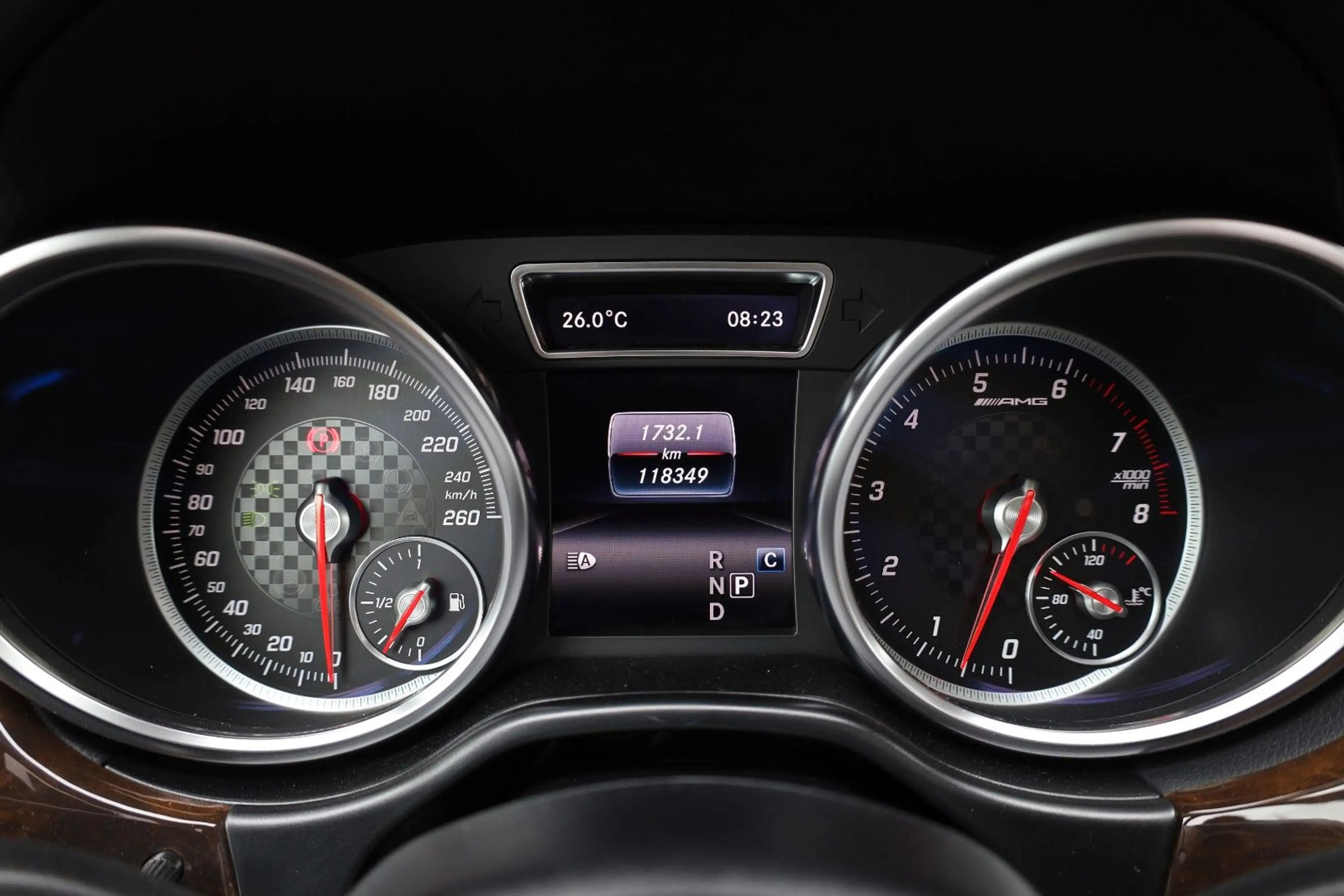 Mercedes-Benz GLS 450 4Matic/360*/PANO/AIRMATIC/HK/TTW/AHK/R21 — photo 13