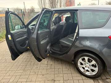 Scénic 1.4 TCe Bose Edition 5pl.