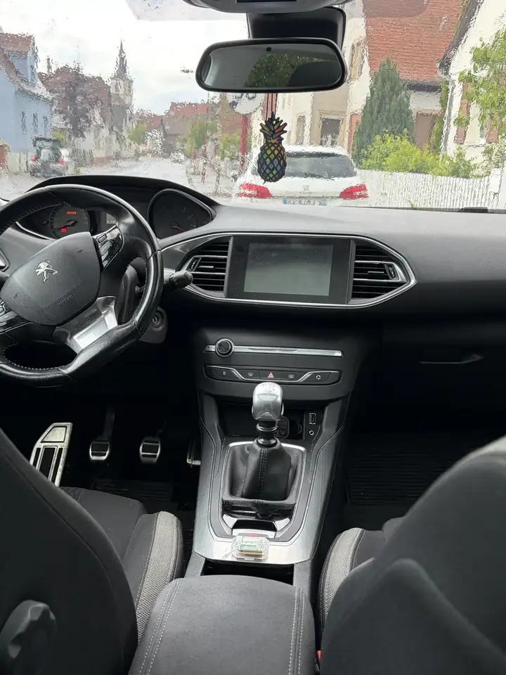 Peugeot 308 308