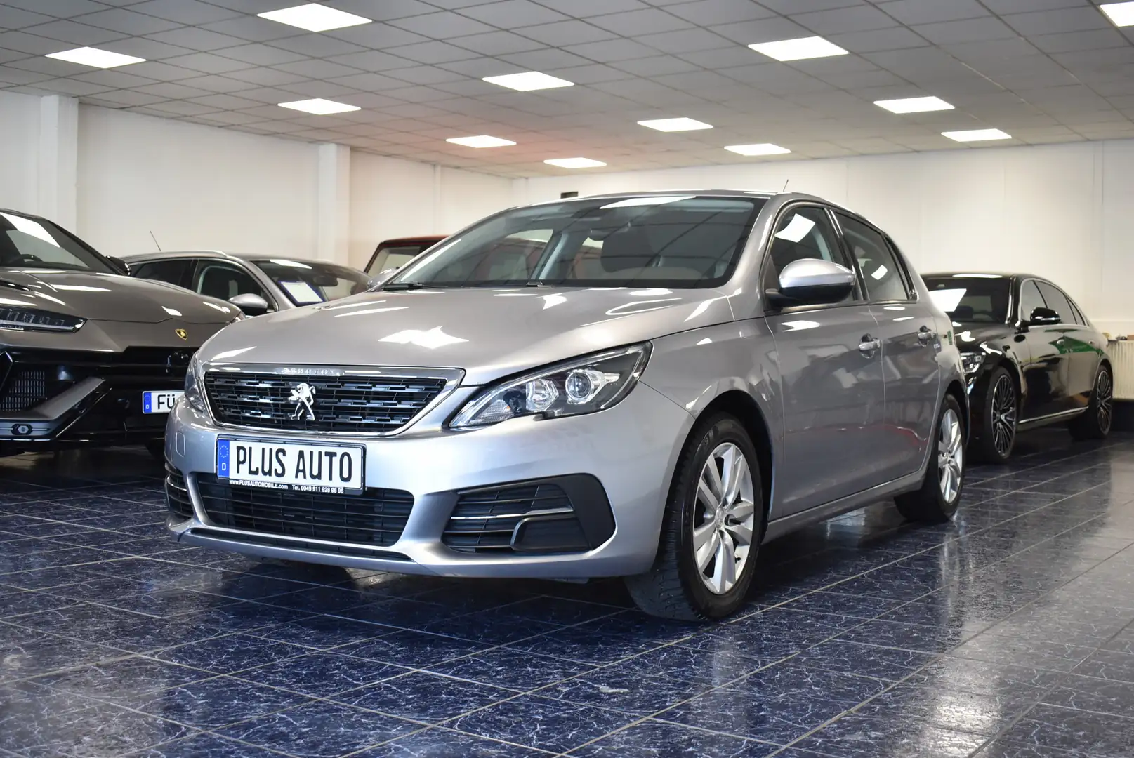 Peugeot 308 1.2 Lim Active Virtual Klimaaut PDC Grau - 2